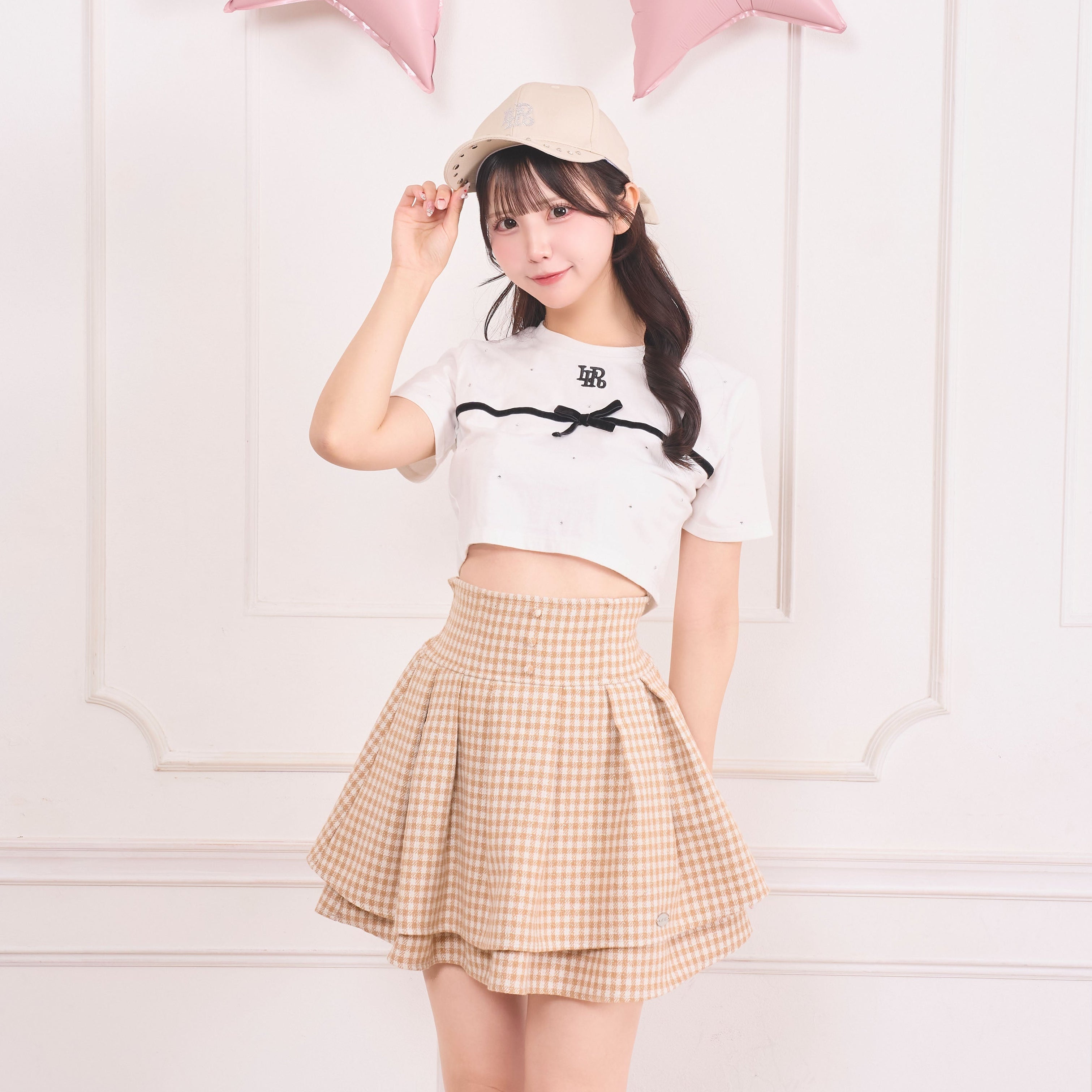 《LAFARY closet》ロゴ刺繍チビTシャツ