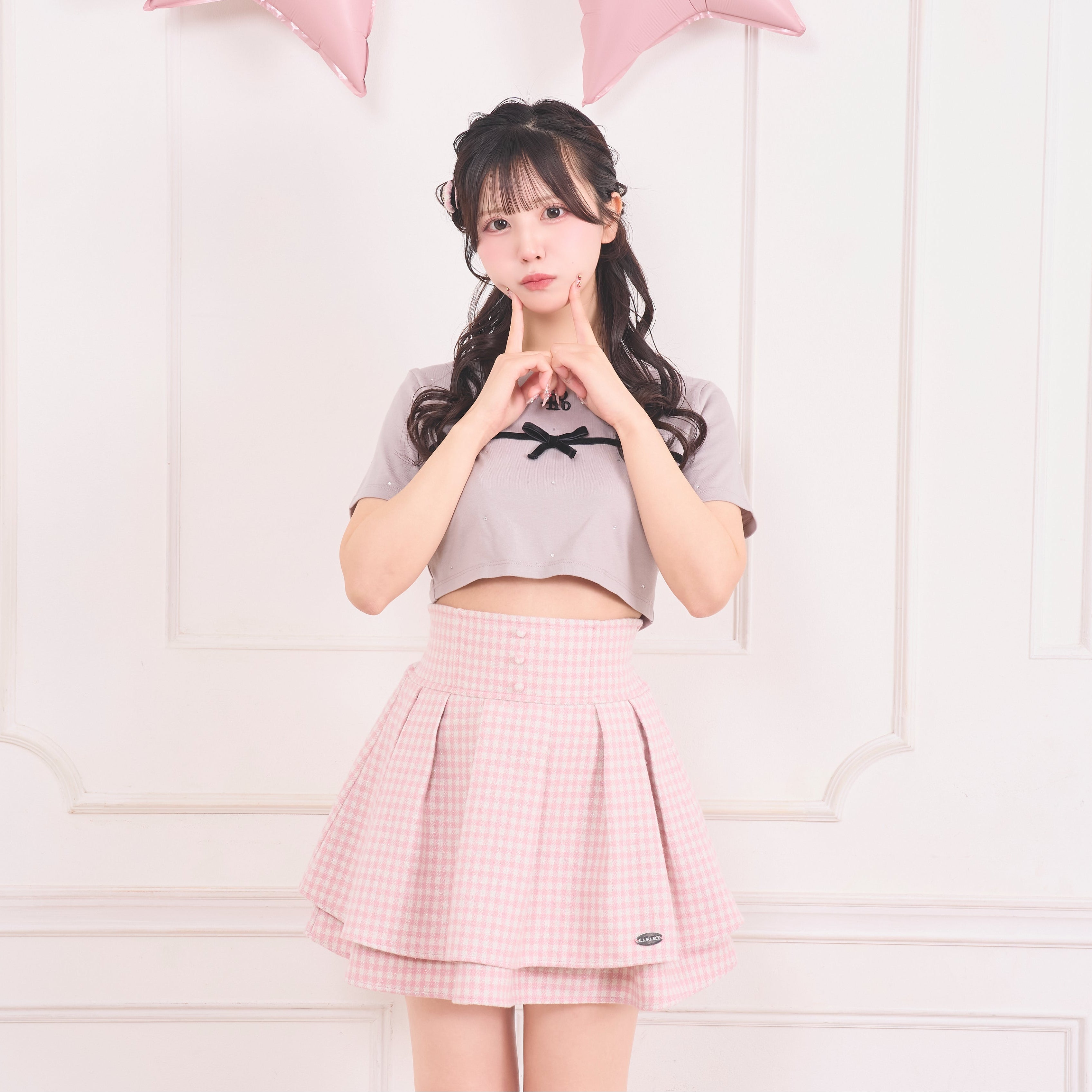 《LAFARY closet》ロゴ刺繍チビTシャツ