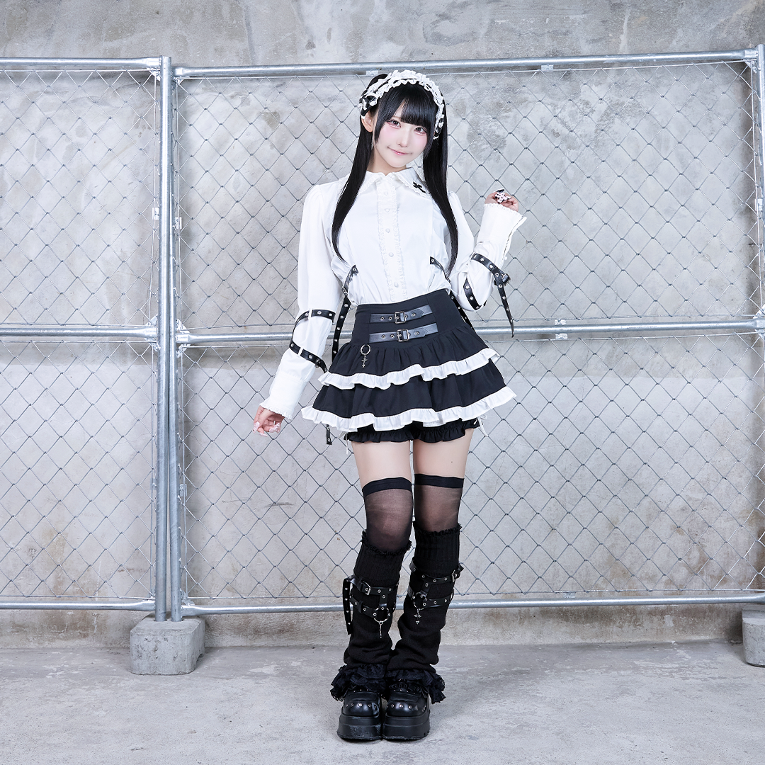 《mine》クロスチャームベルトスカパン