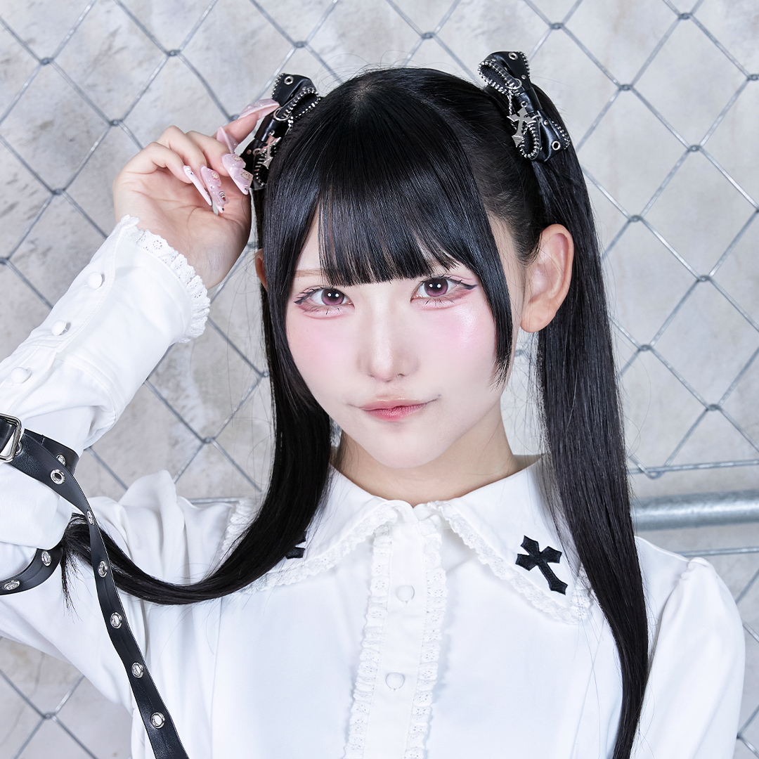 《mine》クロスチェーンジップリボン