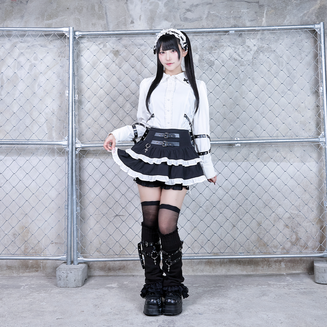 《mine》クロスチャームベルトスカパン