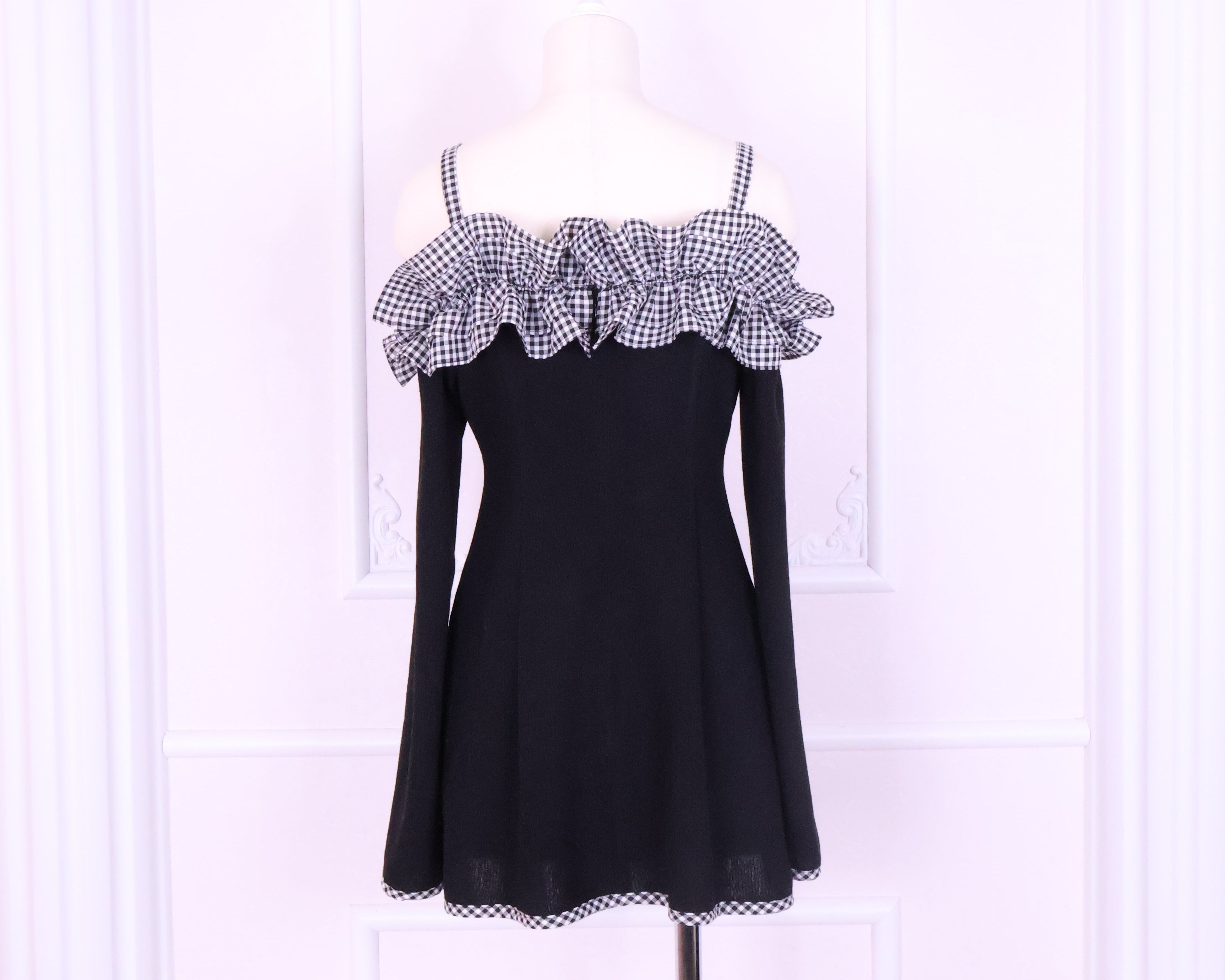《LAFARY closet》ギンガムオフショルカットワンピース