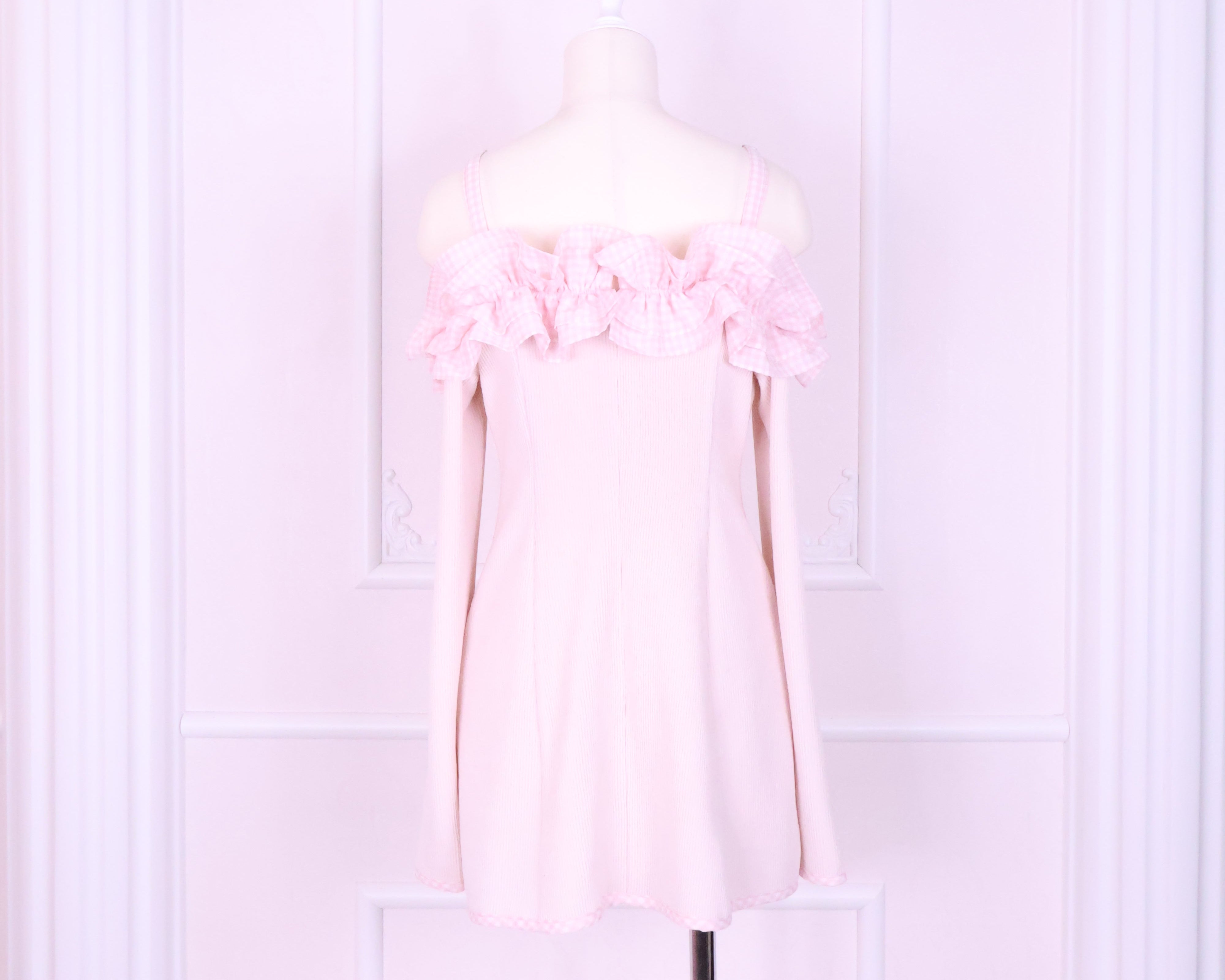 《LAFARY closet》ギンガムオフショルカットワンピース