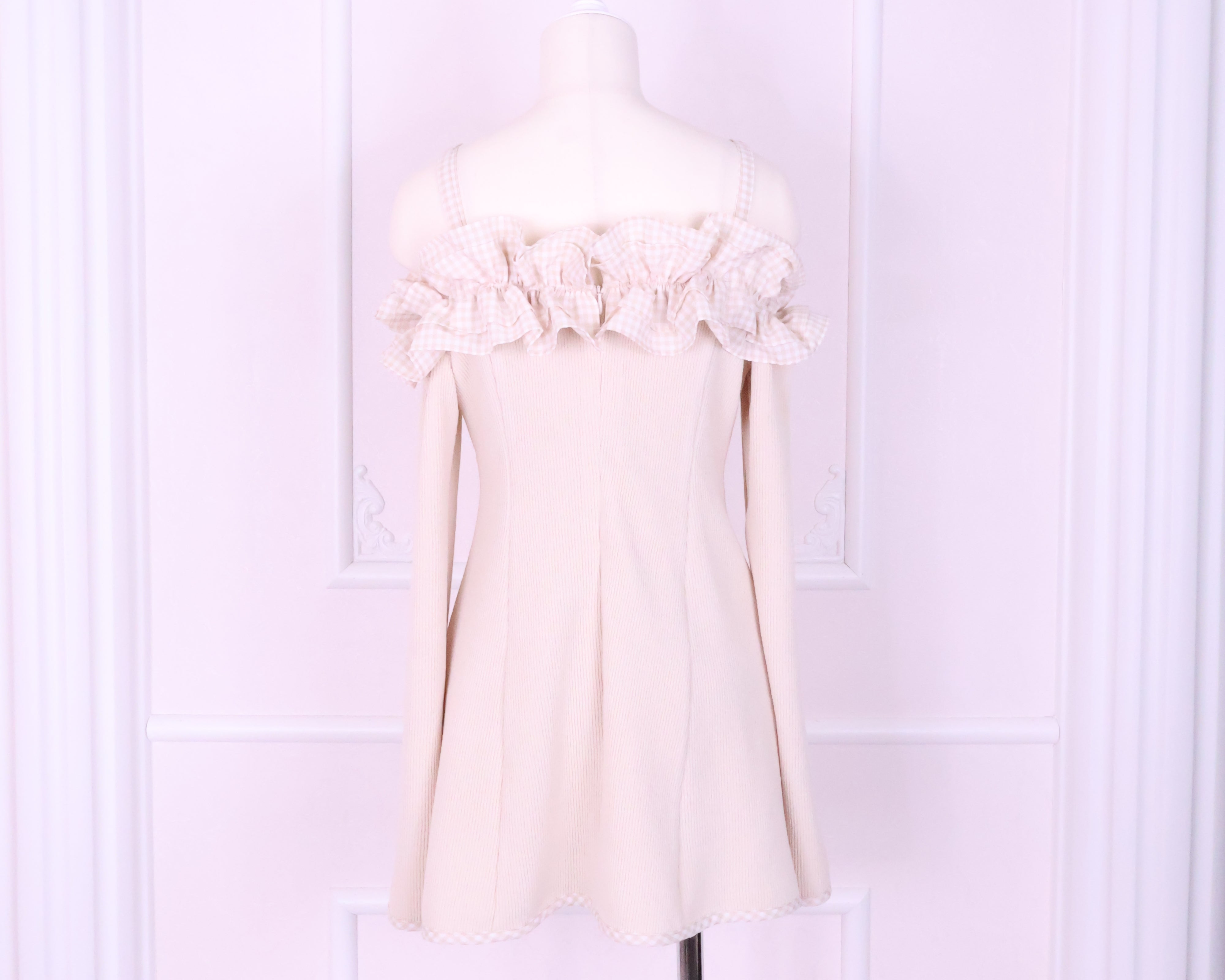 《LAFARY closet》ギンガムオフショルカットワンピース