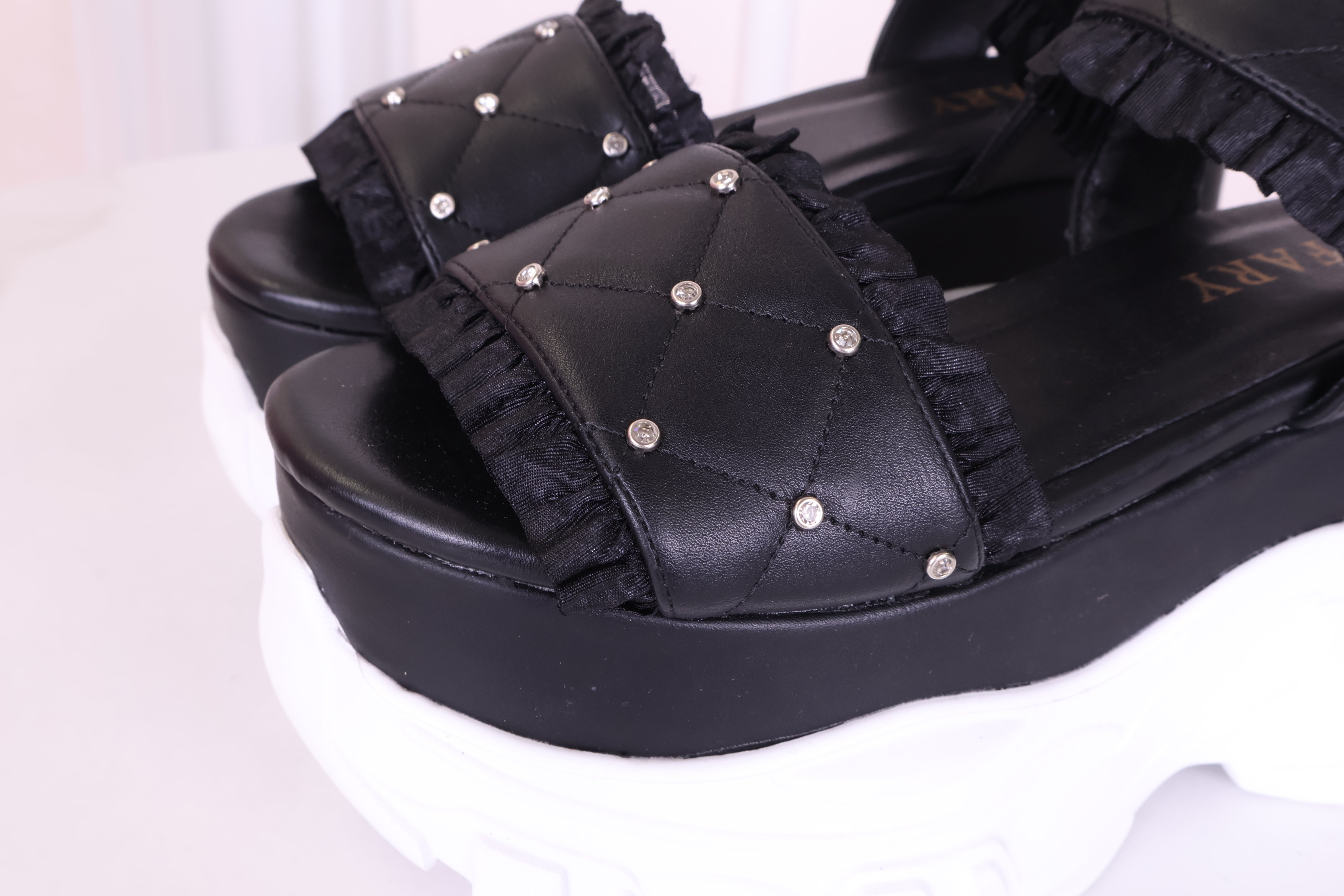 LAFARY closet》ロゴキルティングスポサン- LAFARY ONLINE