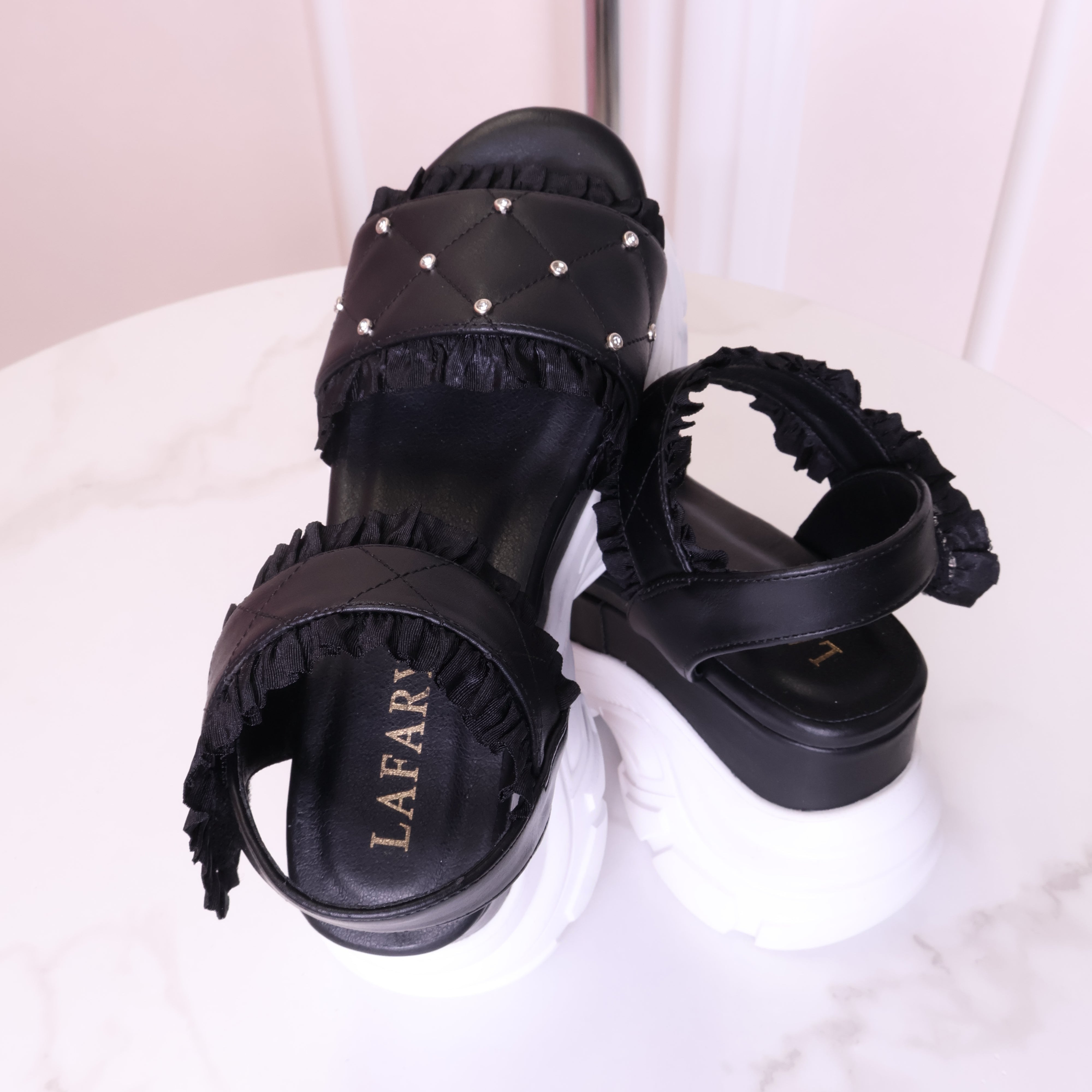 《LAFARY closet》ロゴキルティングスポサン