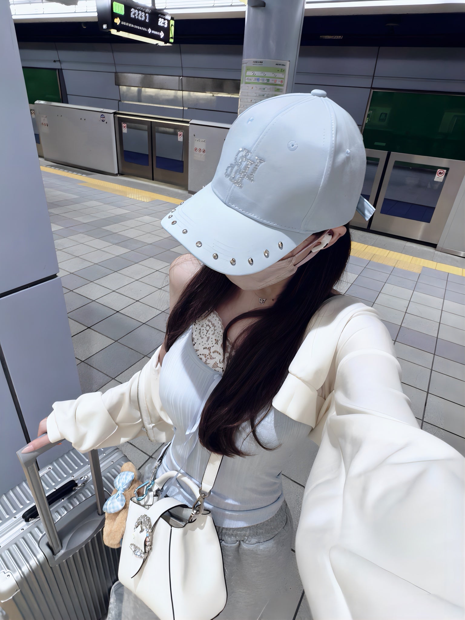 《LAFARY closet》ロゴスタッズキャップ