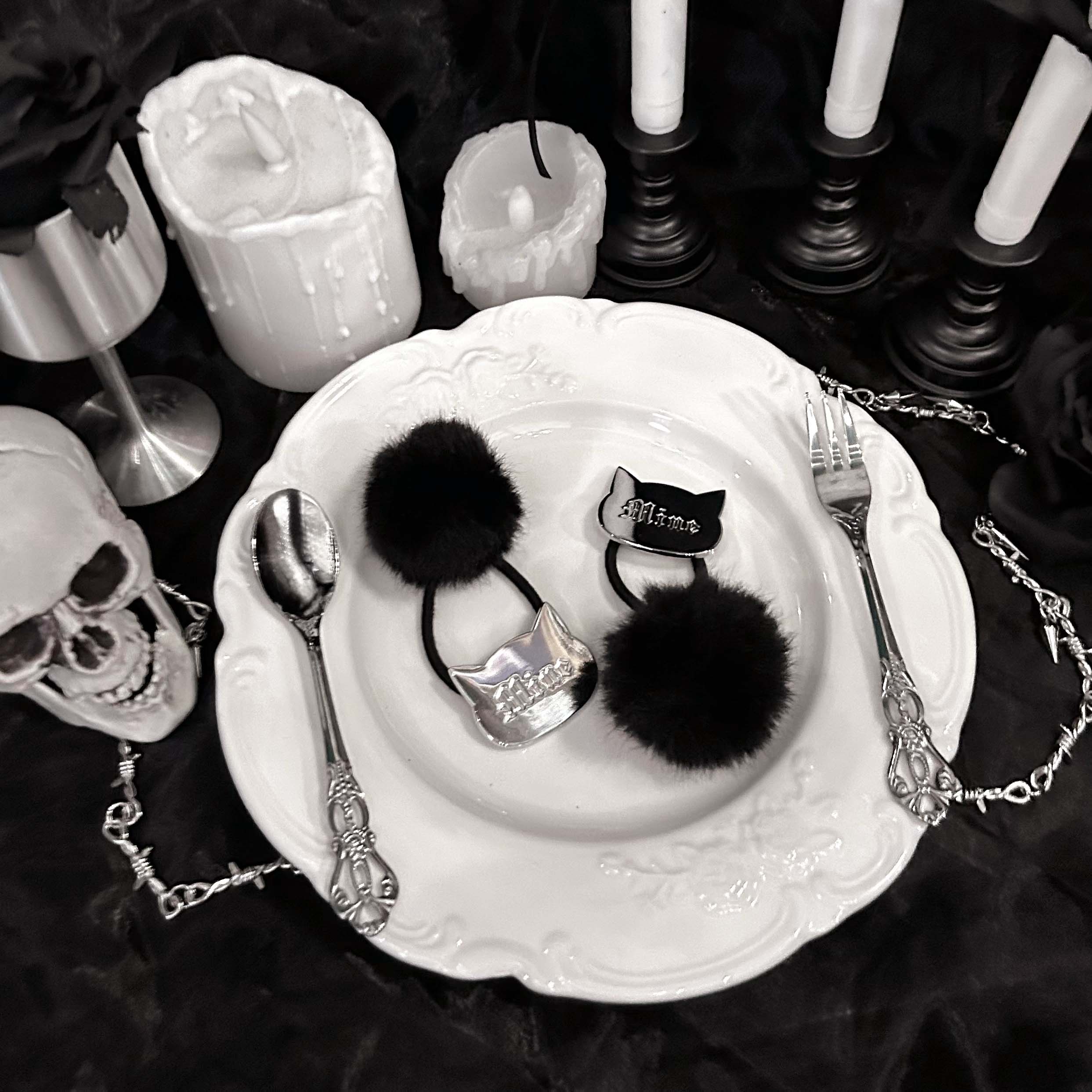 《mine》ポンポン猫ヘアゴム