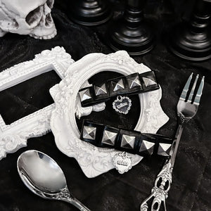 《mine》スタッズレザースリムリボン 1