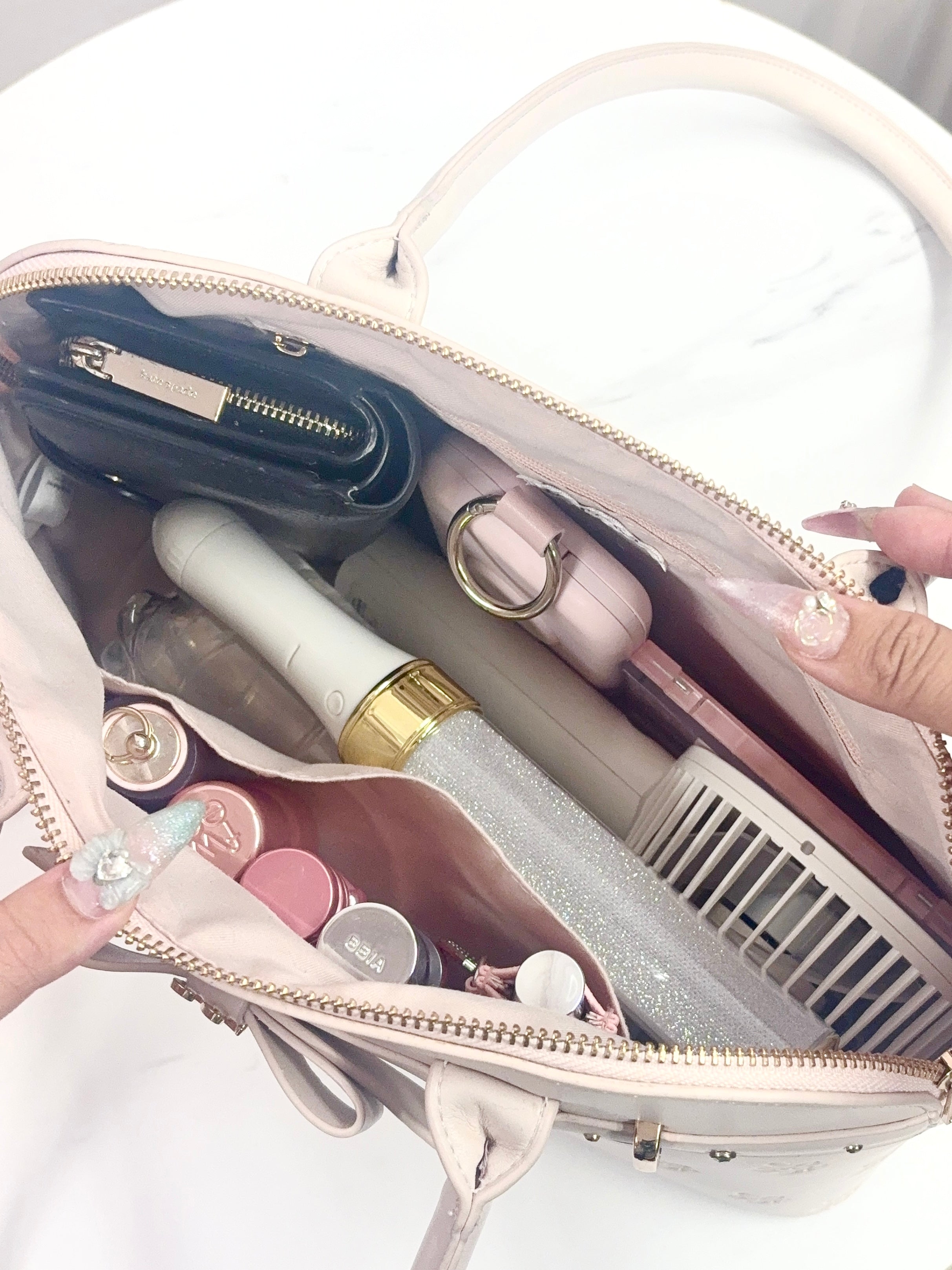 《LAFARY closet》ロゴエンボスボストンバッグ