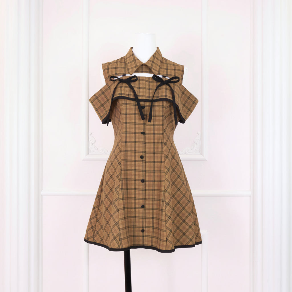 《LAFARY closet》デコルテ開きフレアワンピース