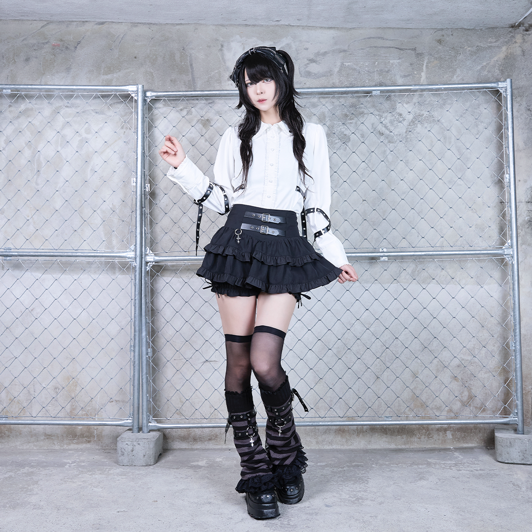 《mine》クロスチャームベルトスカパン