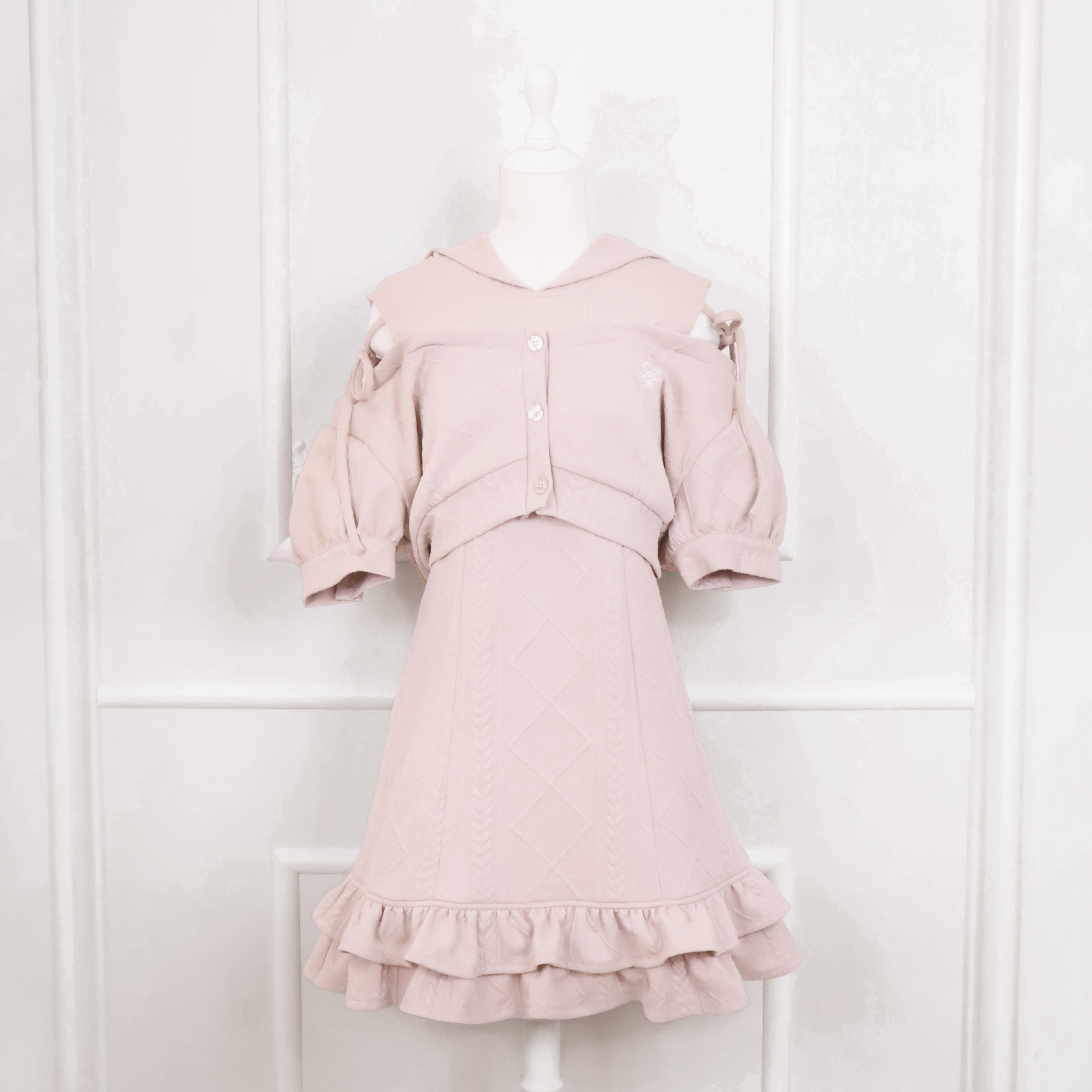 《LAFARY closet》エンブレムロゴパーカーワンピ