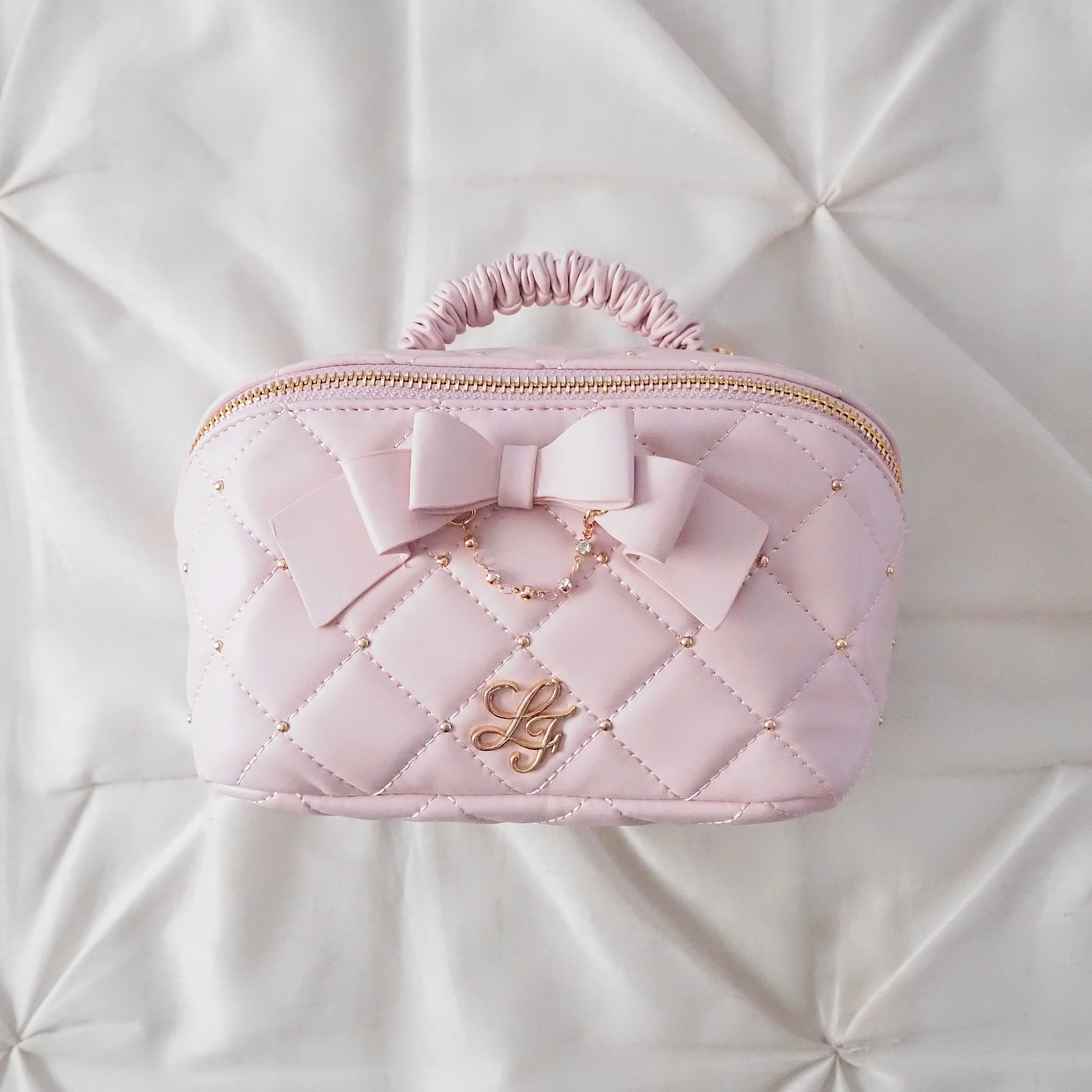 《LAFARY》キルティングメイクポーチ