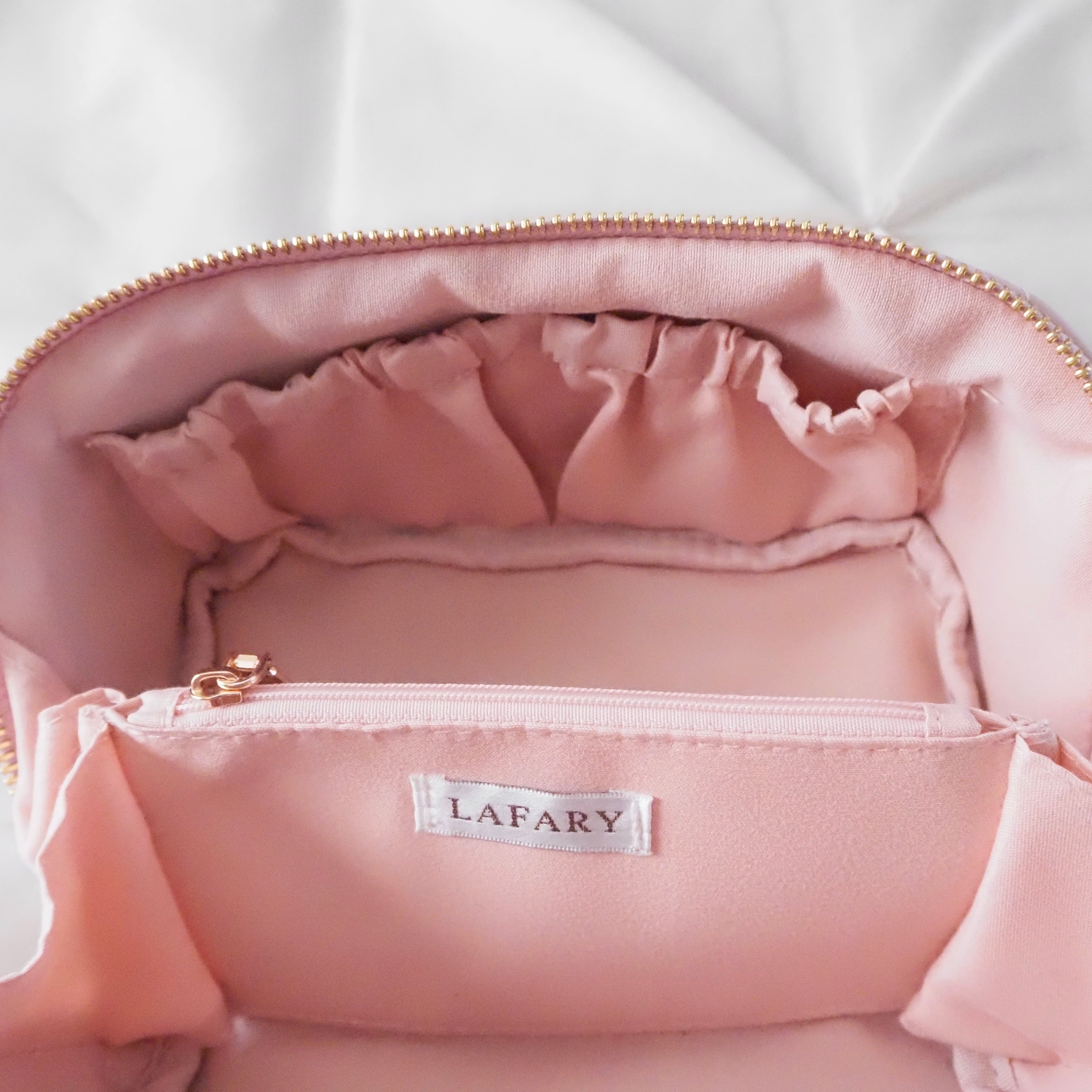 《LAFARY》キルティングメイクポーチ