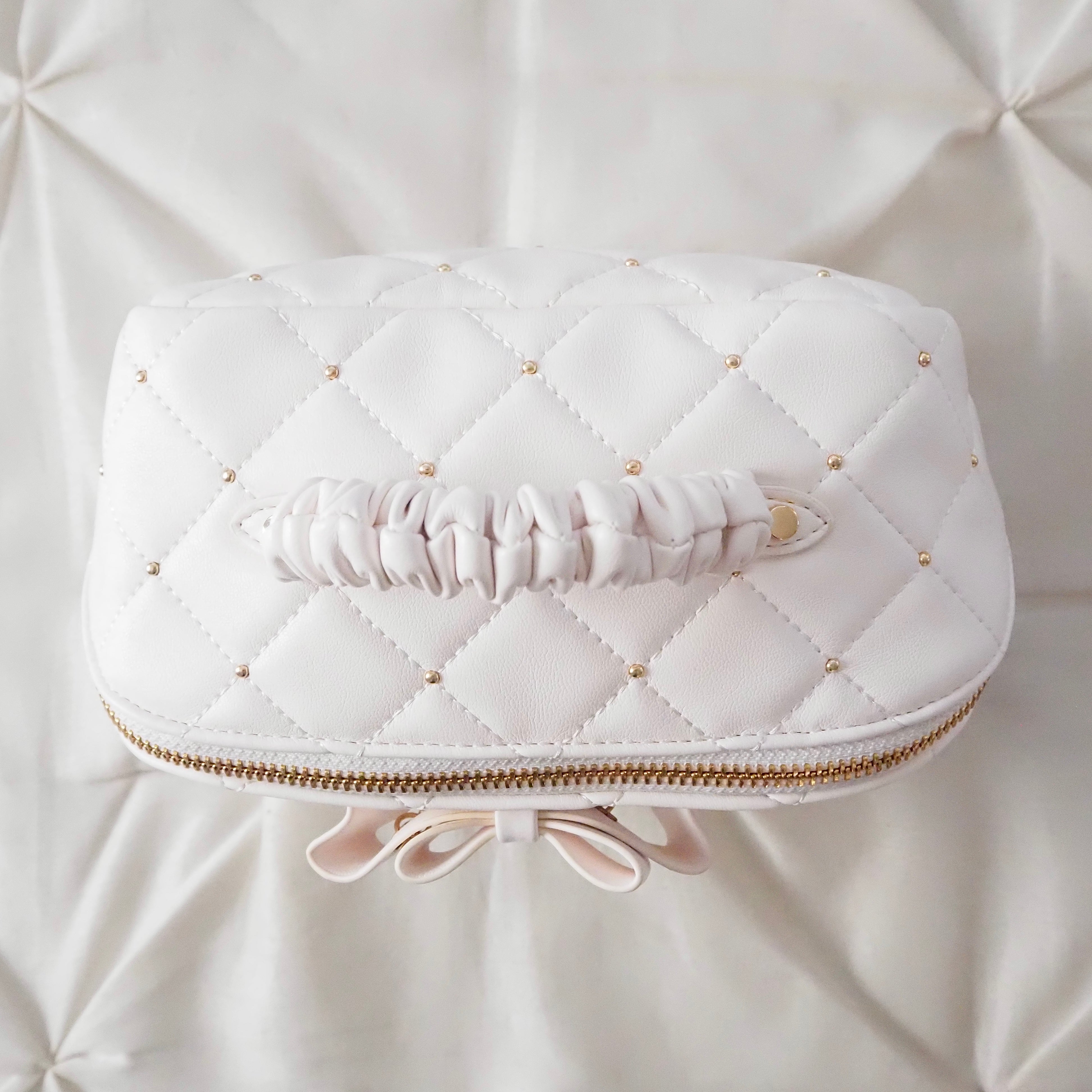 《LAFARY》キルティングメイクポーチ