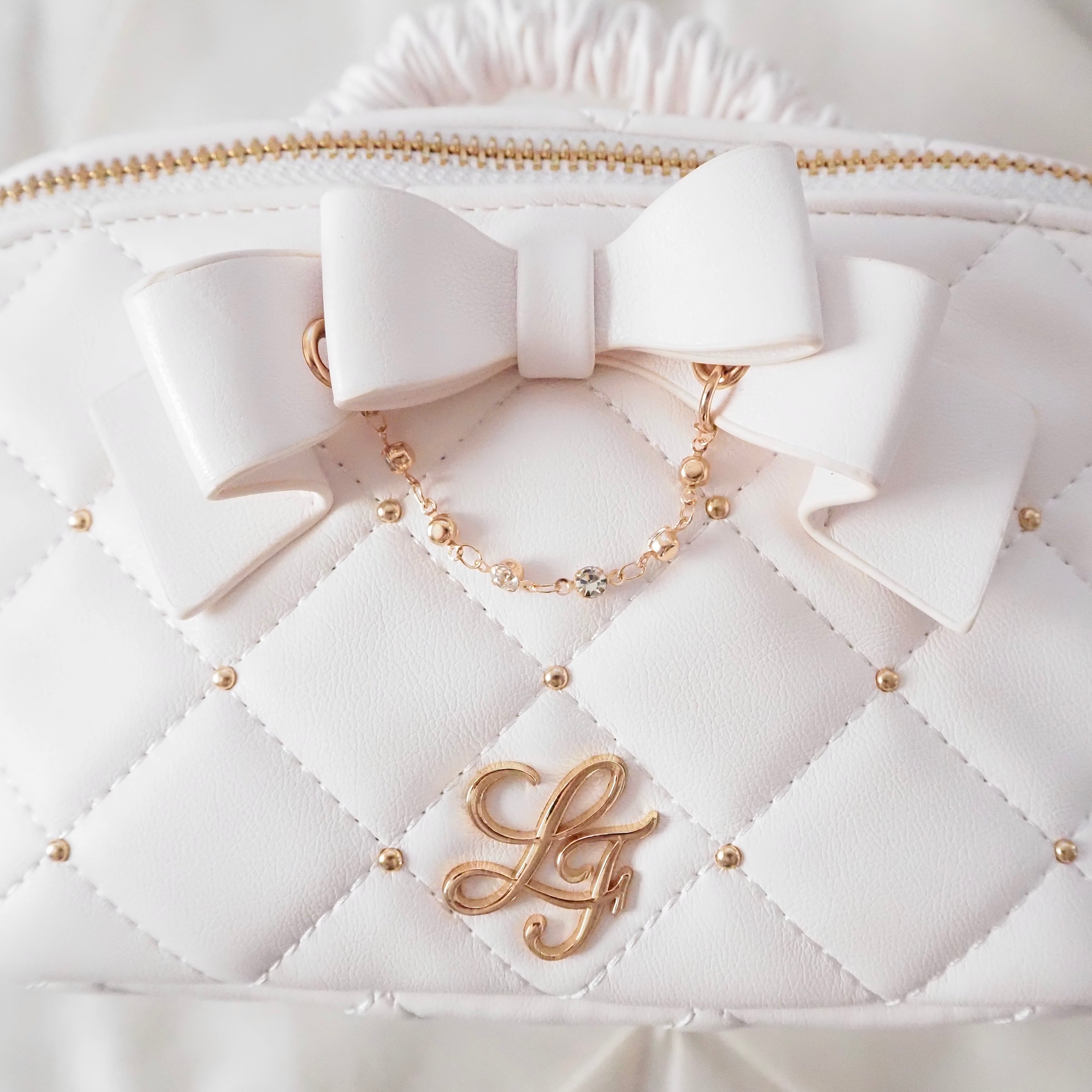 《LAFARY》キルティングメイクポーチ