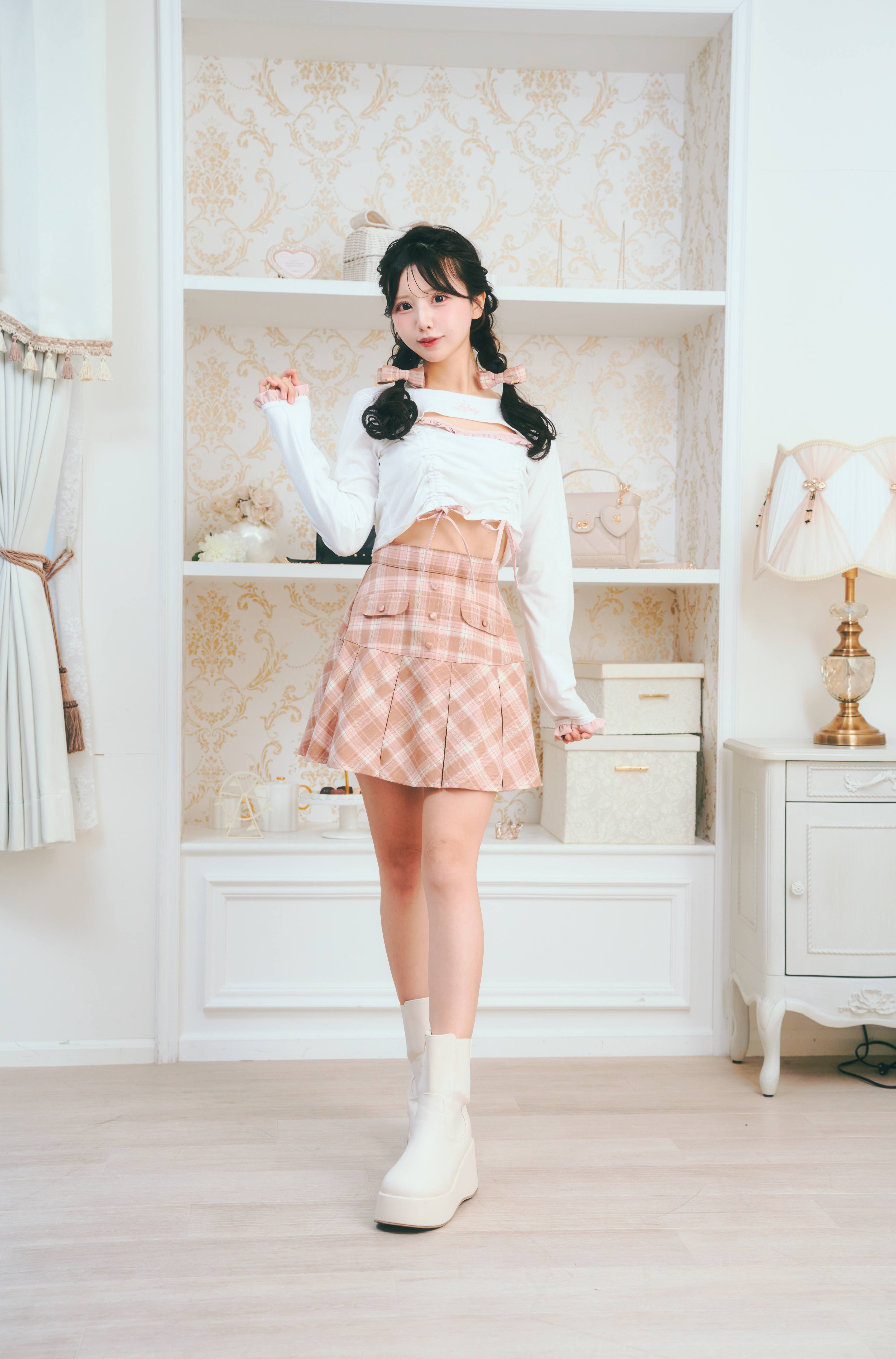 《LAFARY》ドロストリボントップス