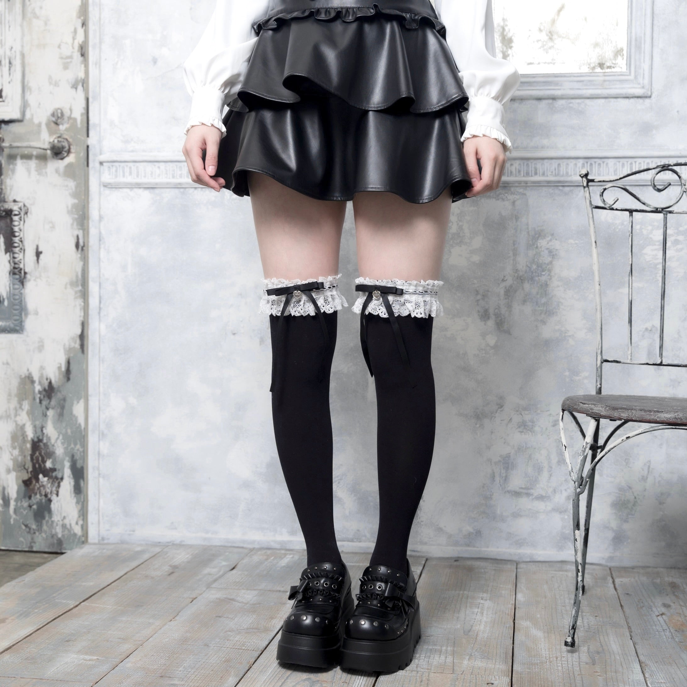 mine》チャーム付きロリィタ ソックス[オーバーニー]- LAFARY ONLINE