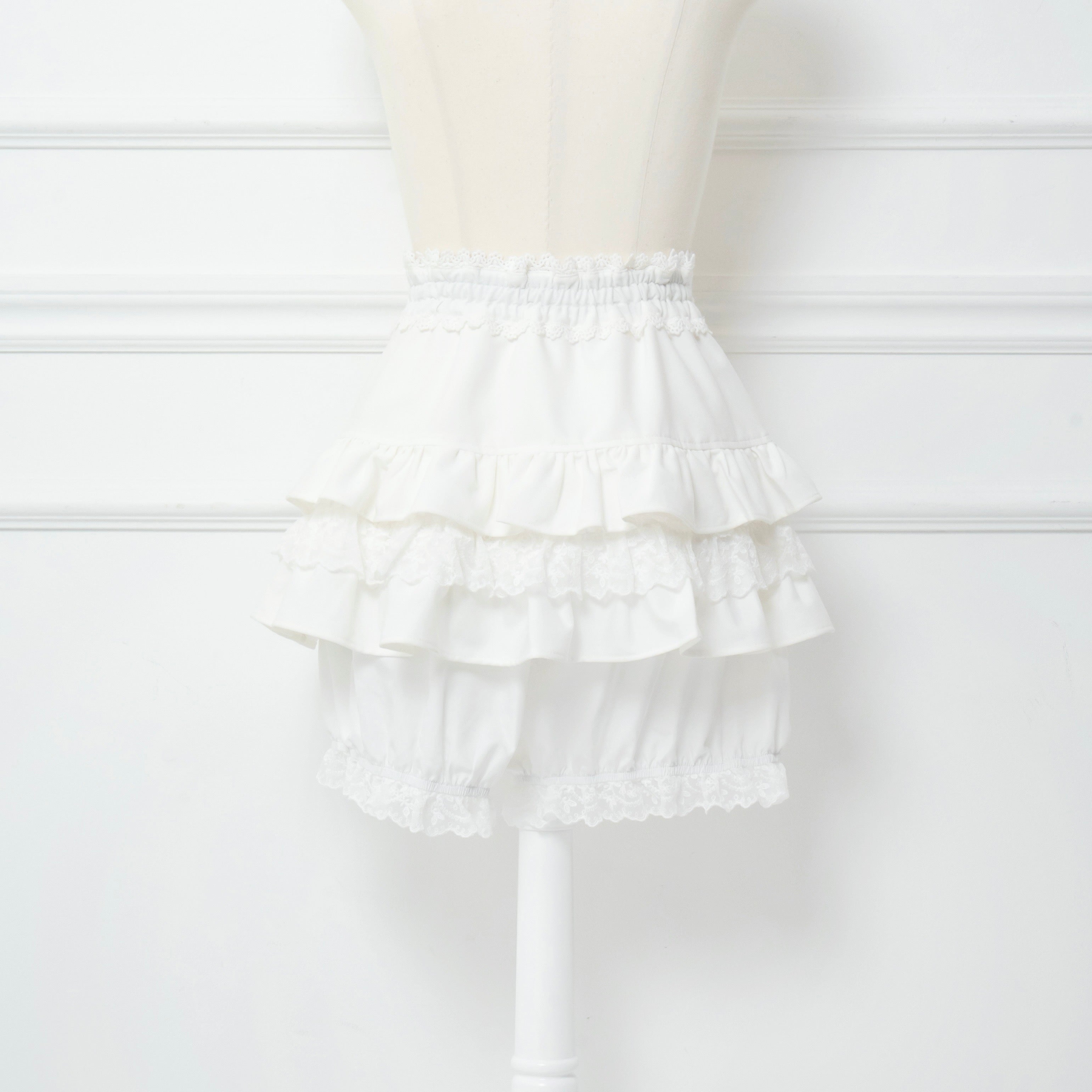 《mine》フリルティアードミニスカパン