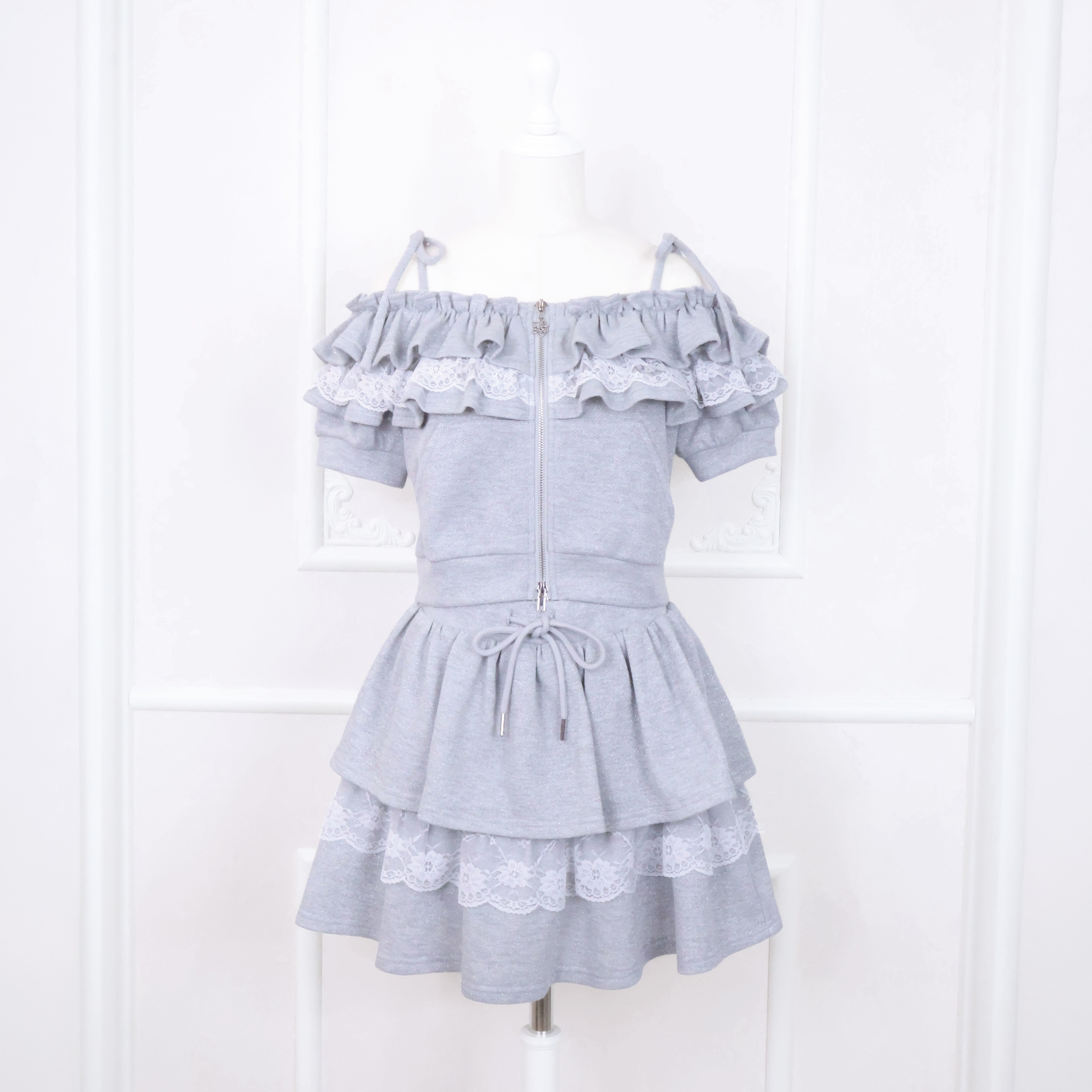 《LAFARY closet》オフショルスウェットセットアップ