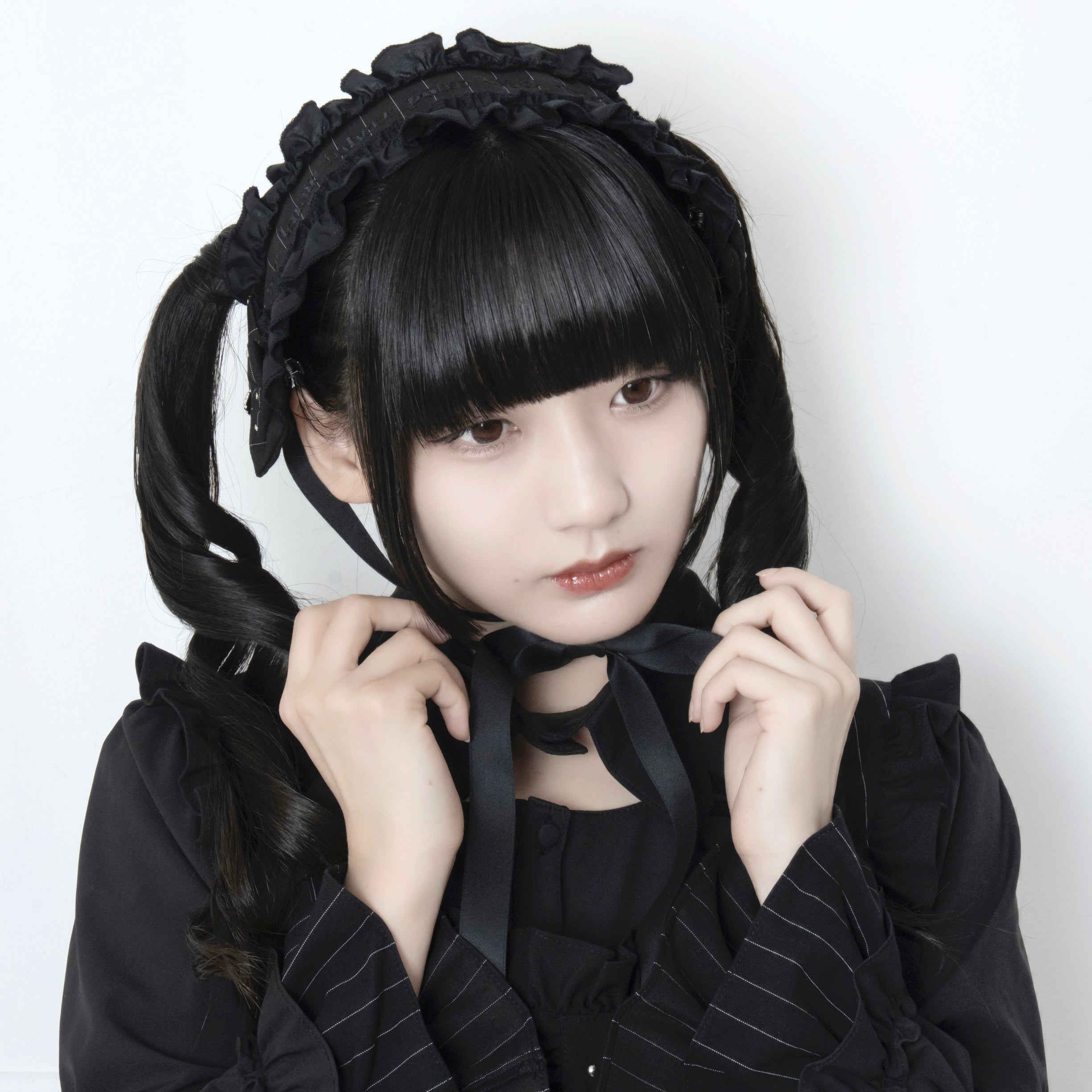 《mine》スタッズリボンフリルヘッドドレス