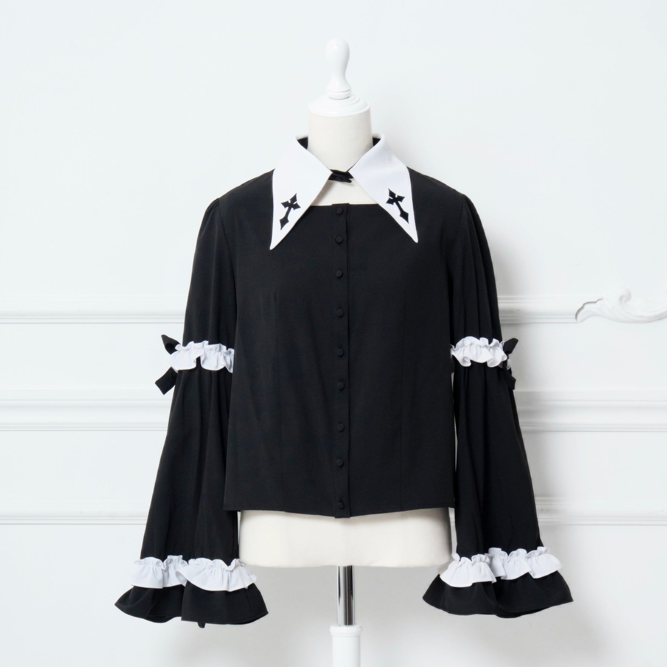 mine》クロス刺繍ベルスリーブブラウス- LAFARY ONLINE