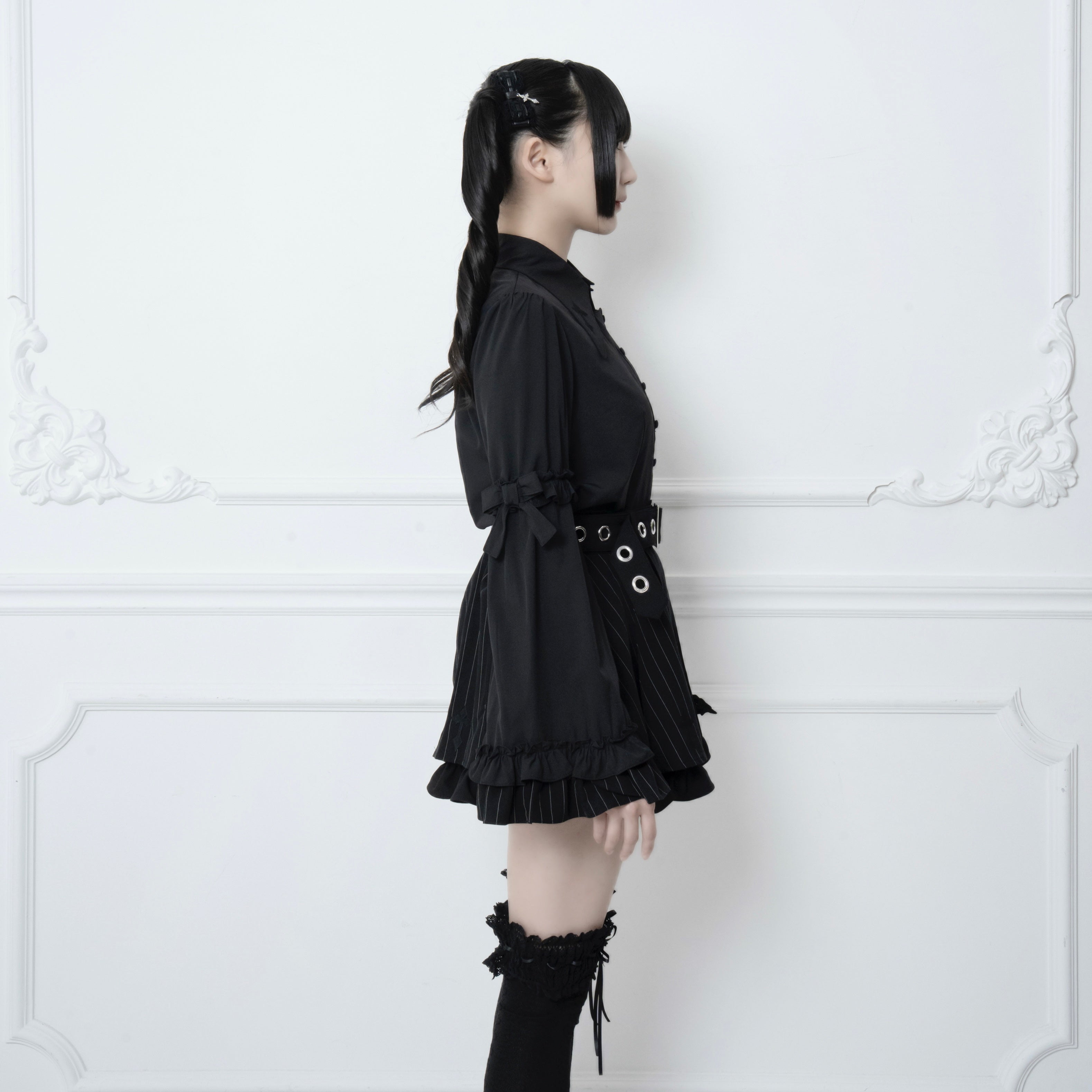 mine》クロス刺繍ベルスリーブブラウス- LAFARY ONLINE