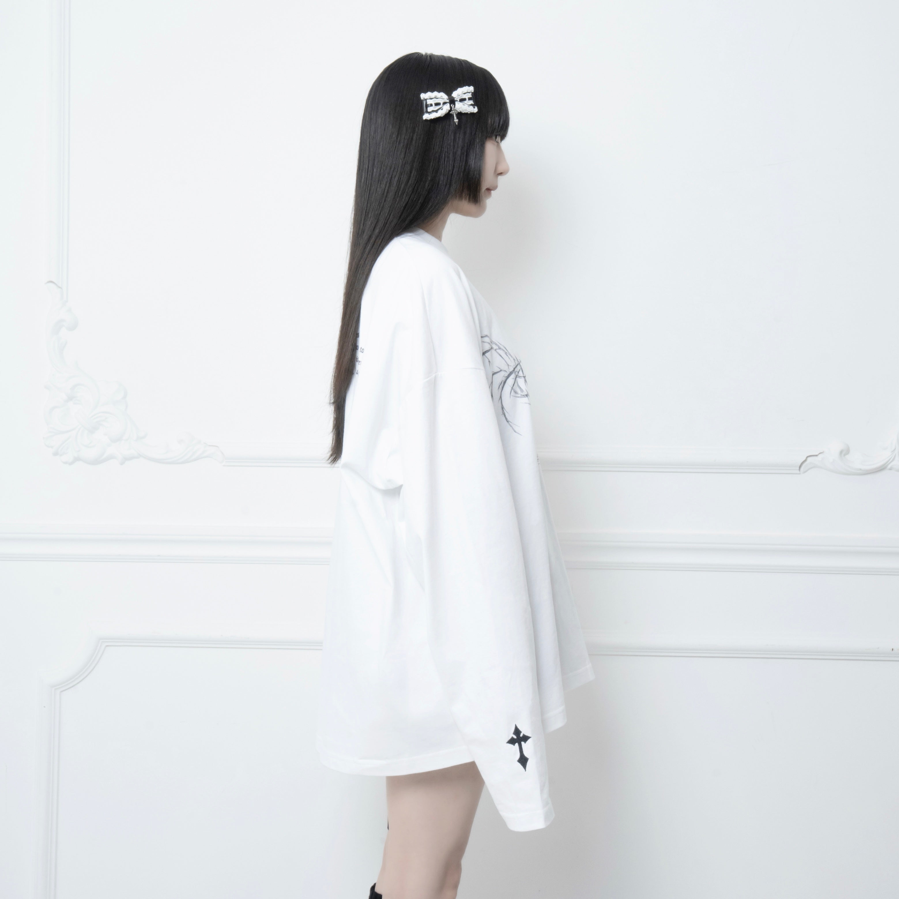 《mine》ムーンクロスTシャツ