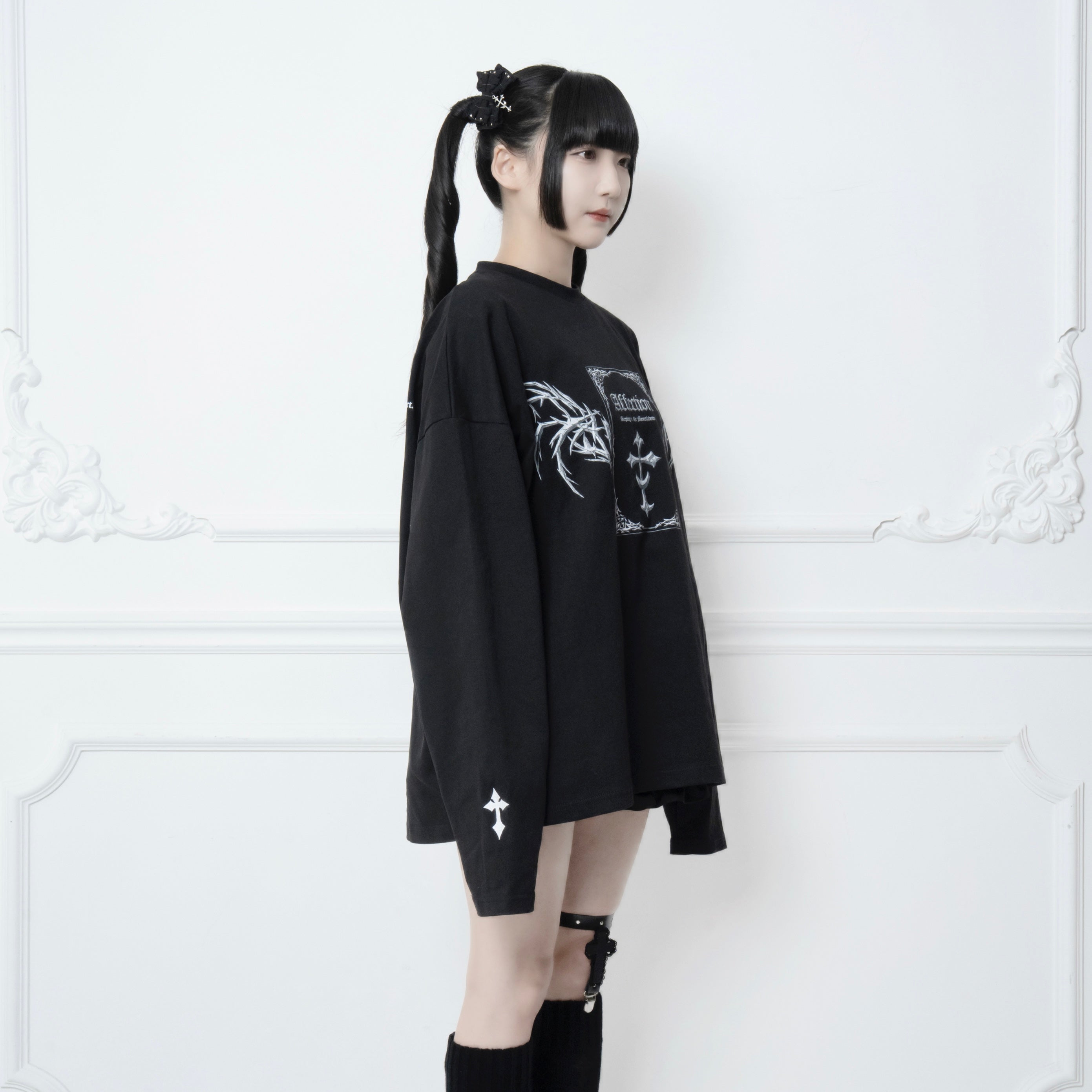《mine》ムーンクロスTシャツ