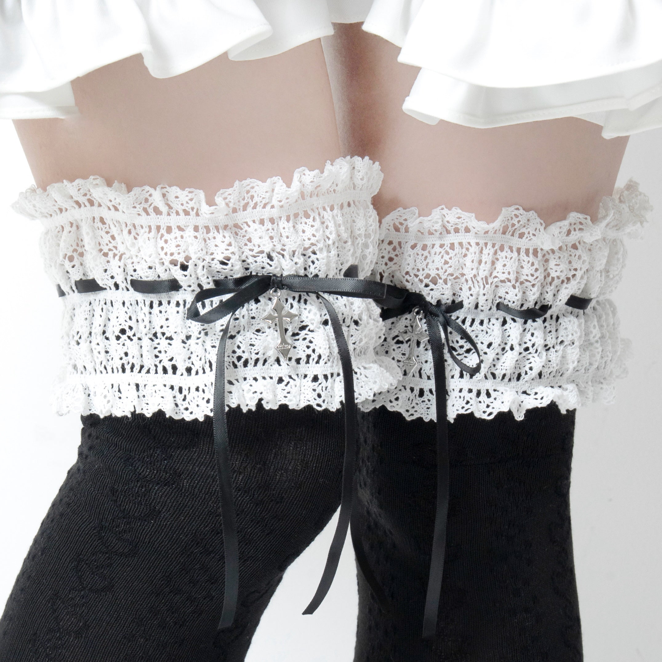 mine》クロスハシゴレースソックス[オーバーニー]- LAFARY ONLINE