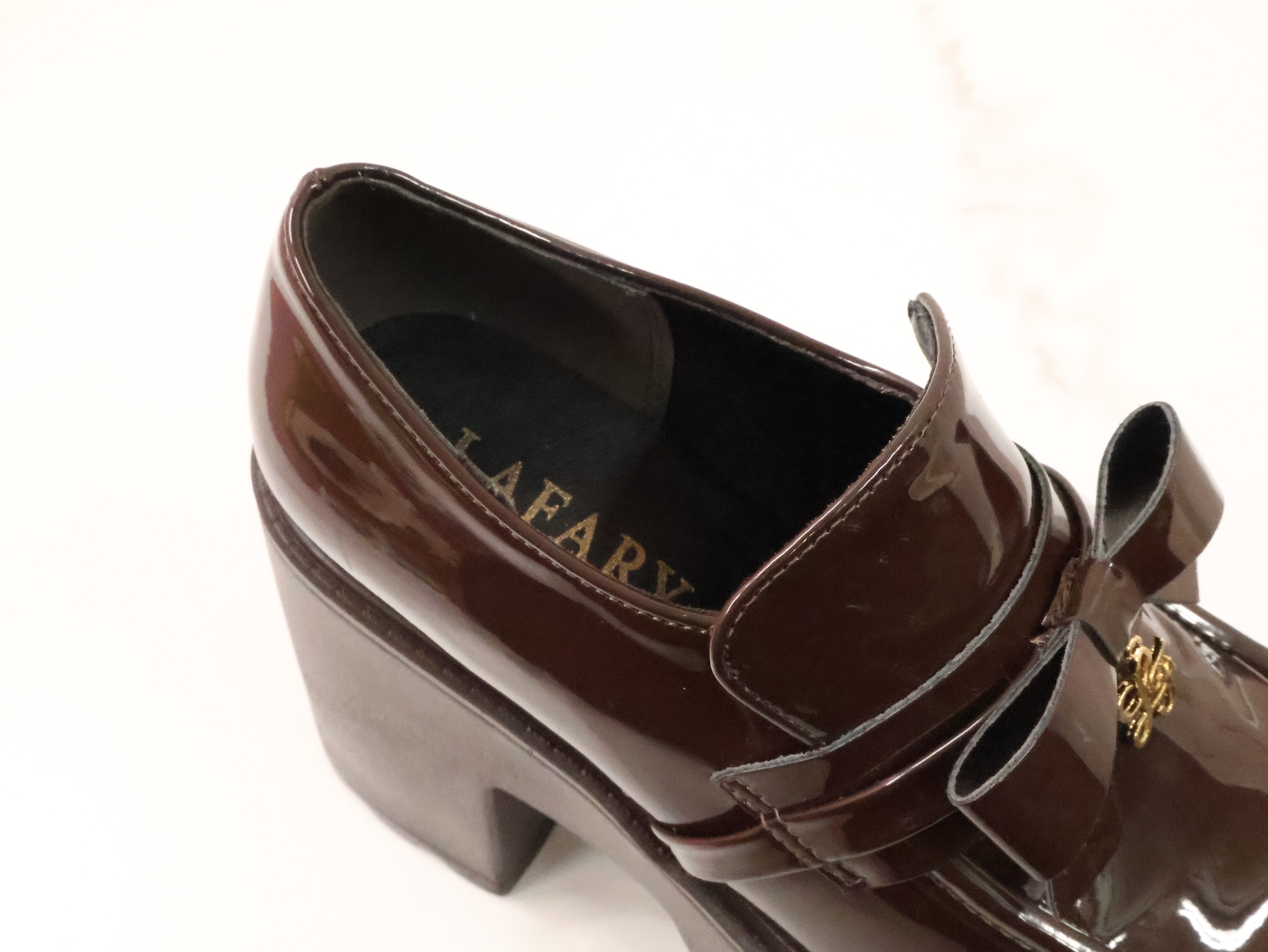 《LAFARY》ロゴリボン厚底ローファー