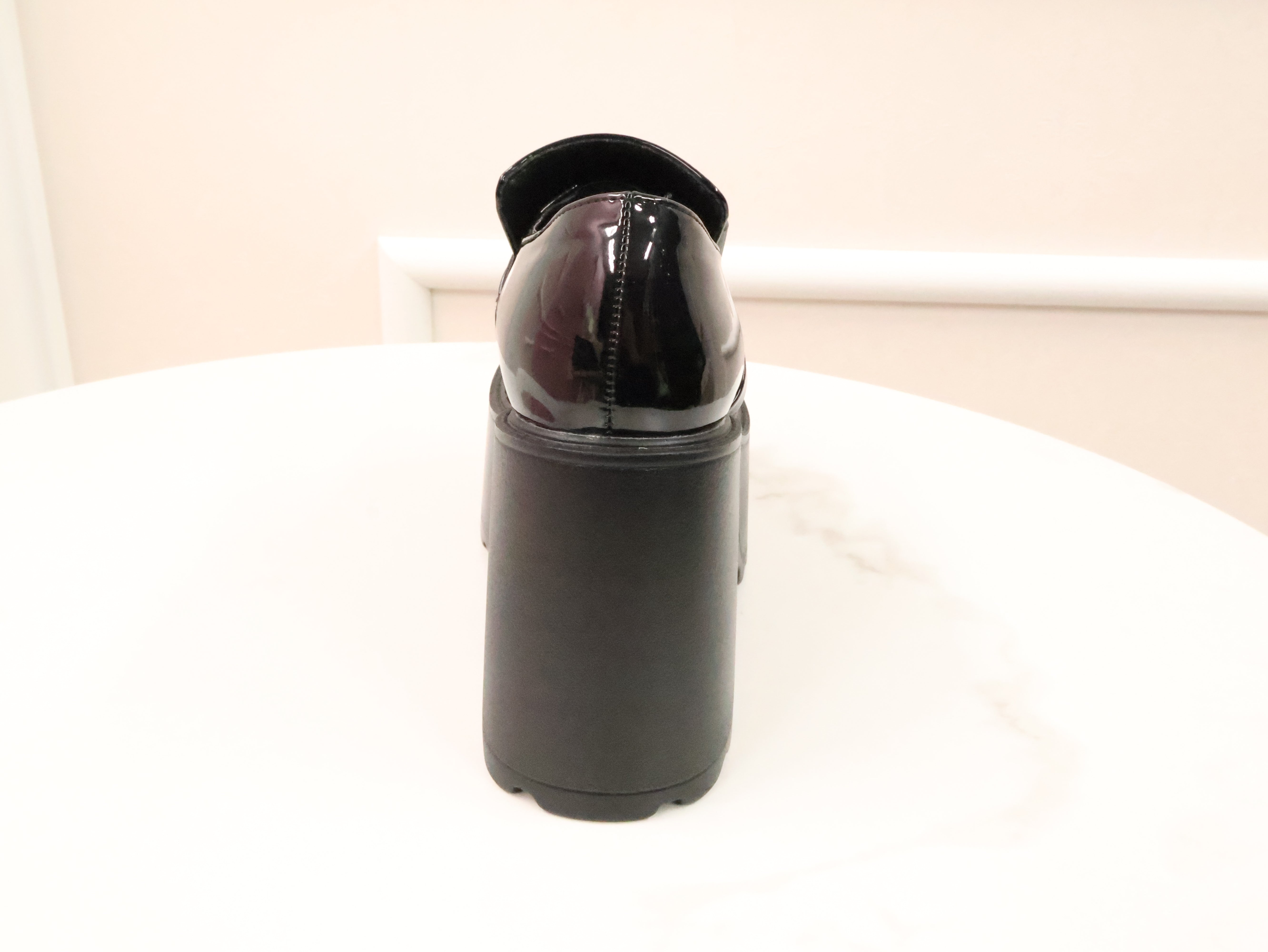 《LAFARY》ロゴリボン厚底ローファー