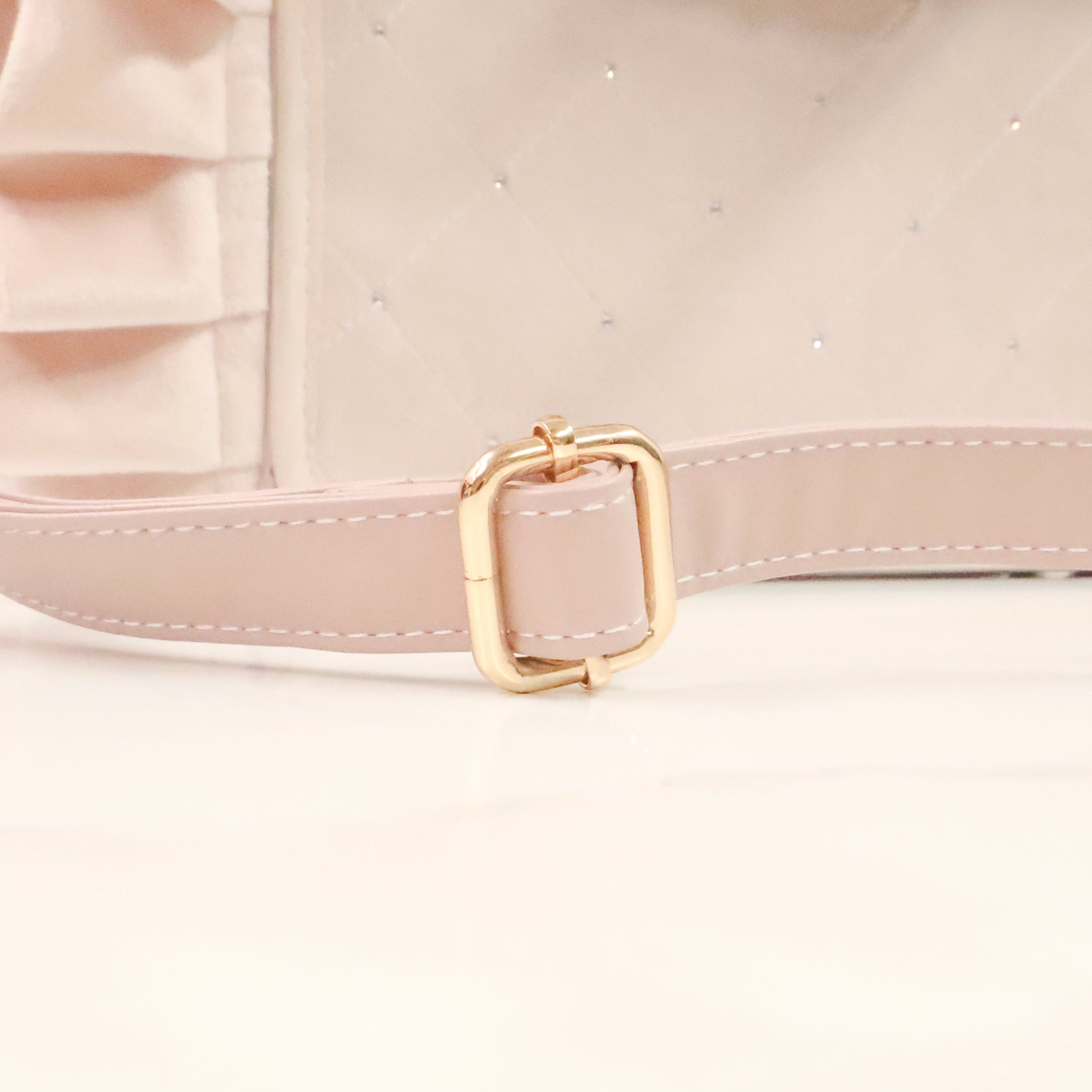 《LAFARY》ベルベットフリルバッグ