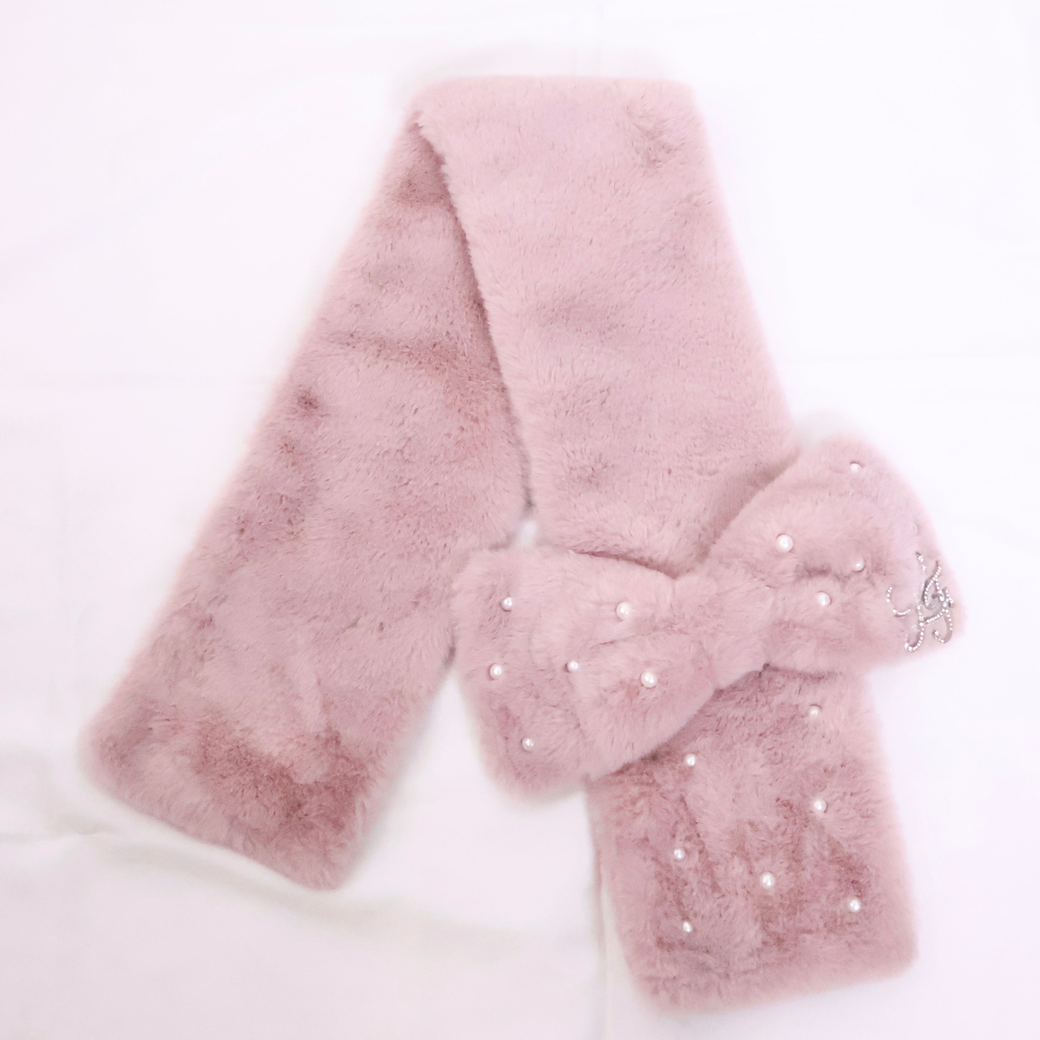 《LAFARY》ブローチ付きファーマフラー