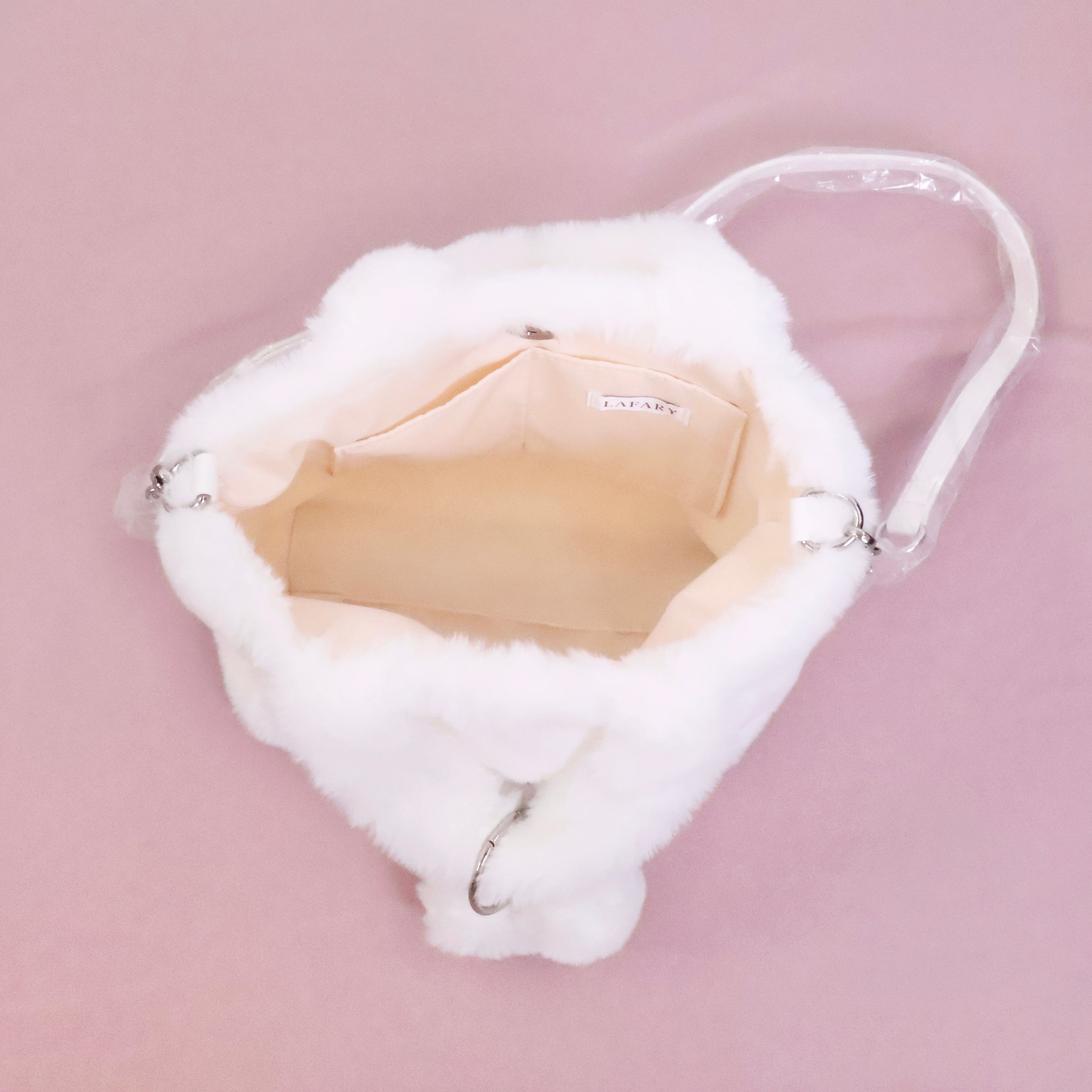 《LAFARY》ブローチ付きファーバッグ