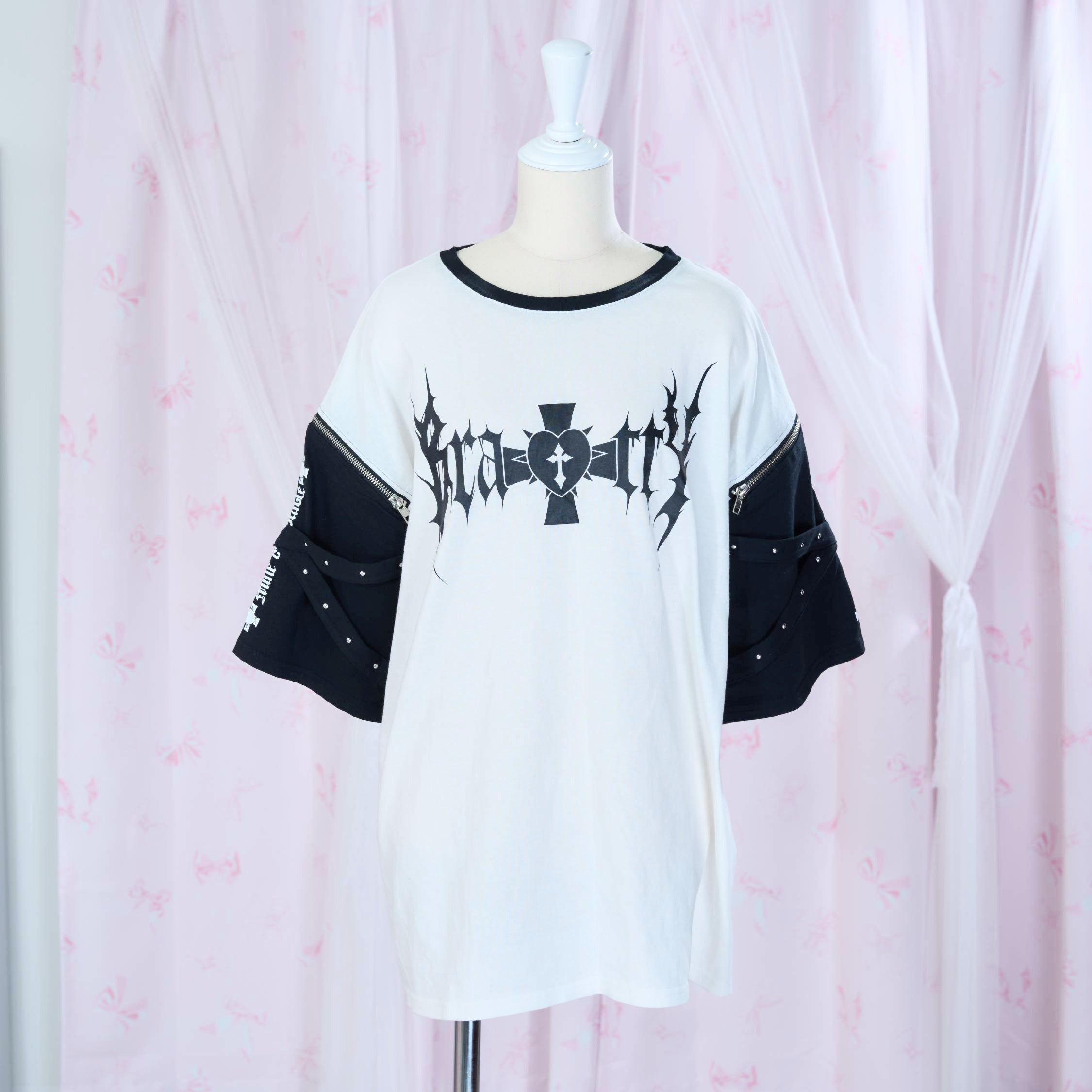 《mine》BrattYジップTシャツ