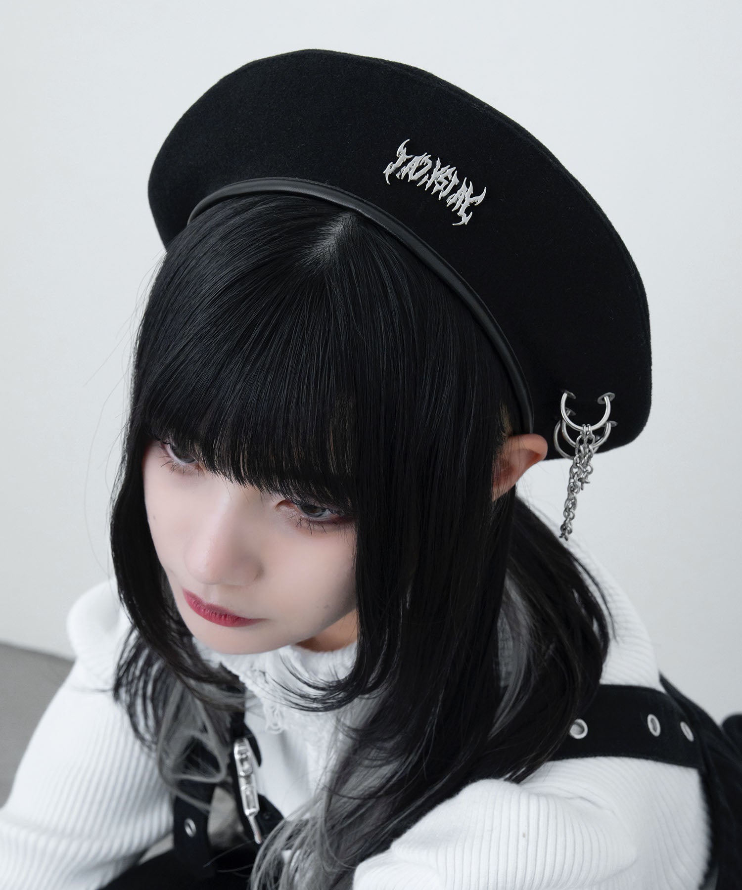 LAZYSLAY】チェーンロゴベレー帽- LAFARY ONLINE