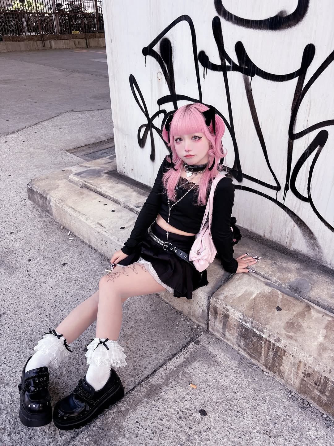 《mine》リボンスタッズ厚底シューズ